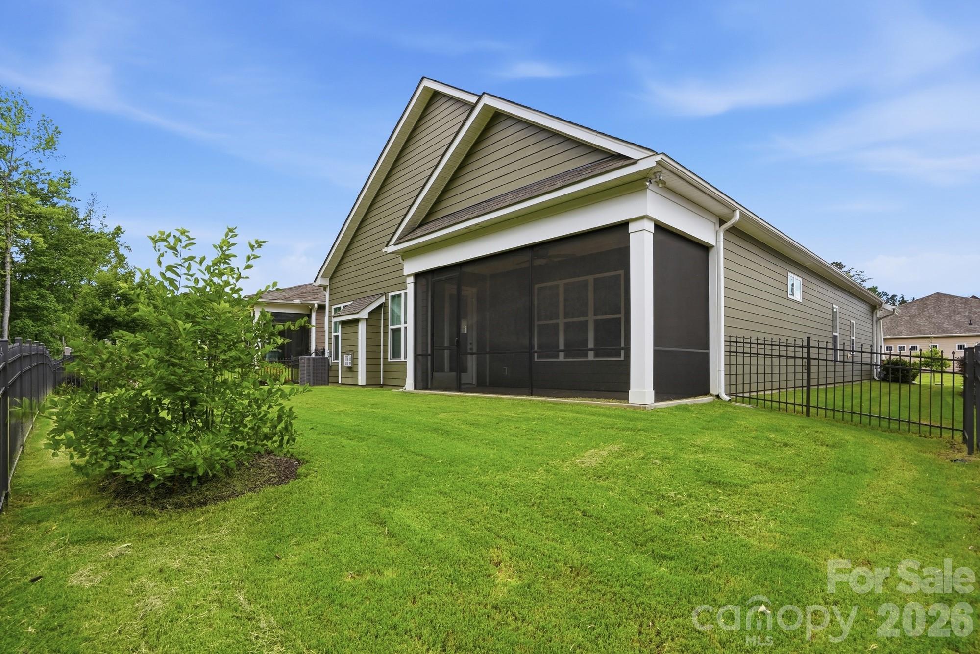3049 Alveston Drive Property Photo 29