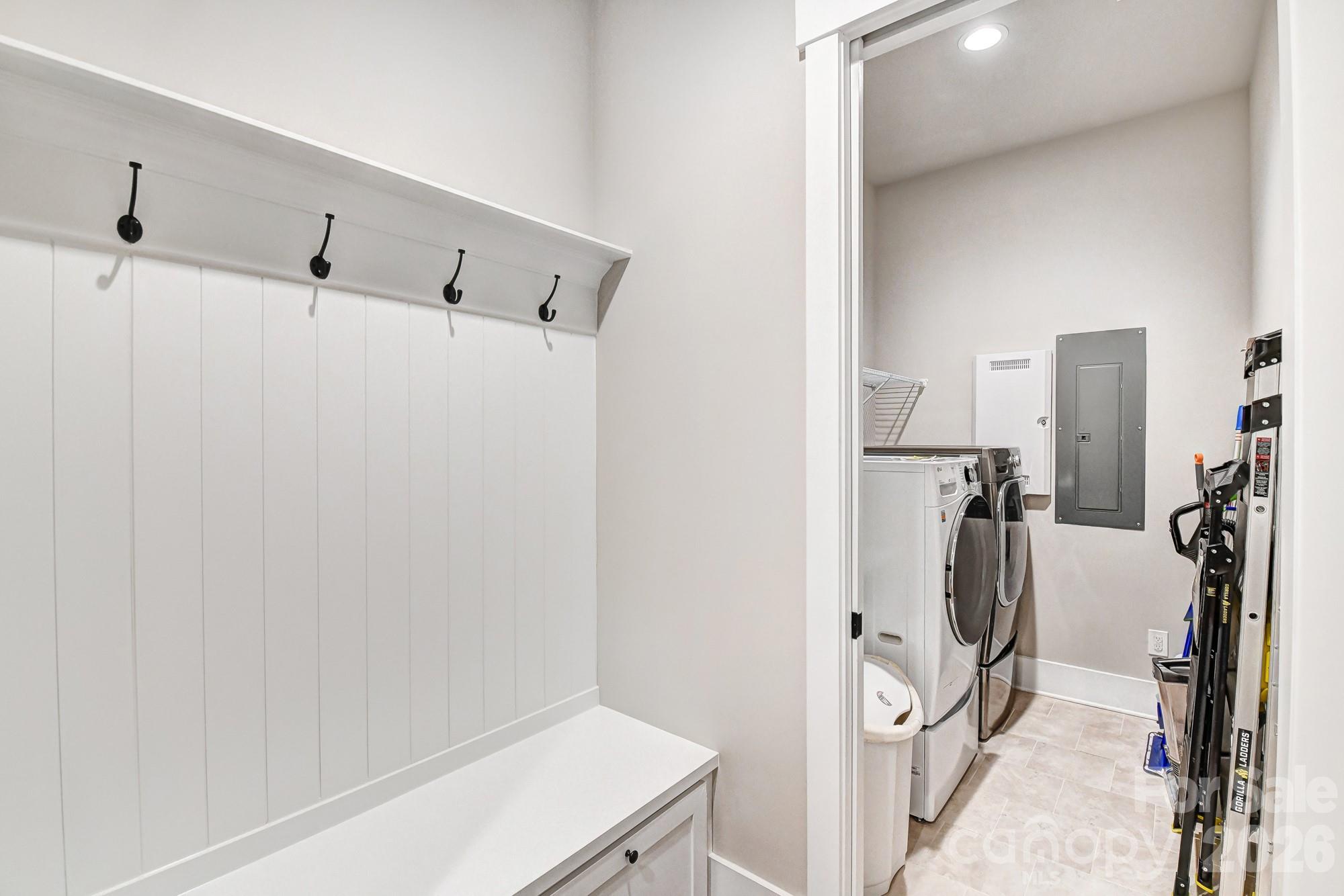 3049 Alveston Drive Property Photo 32