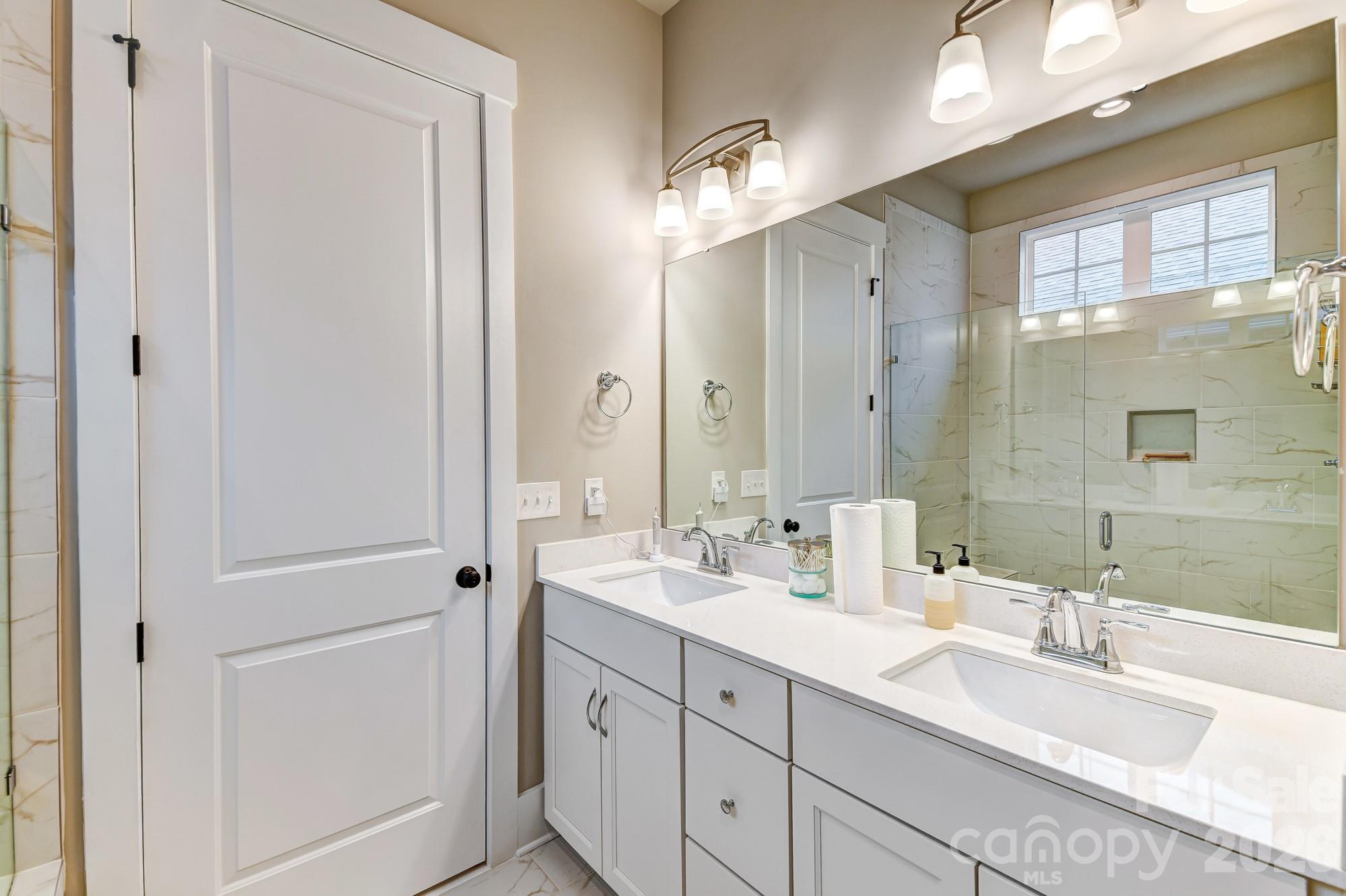 3049 Alveston Drive Property Photo 34