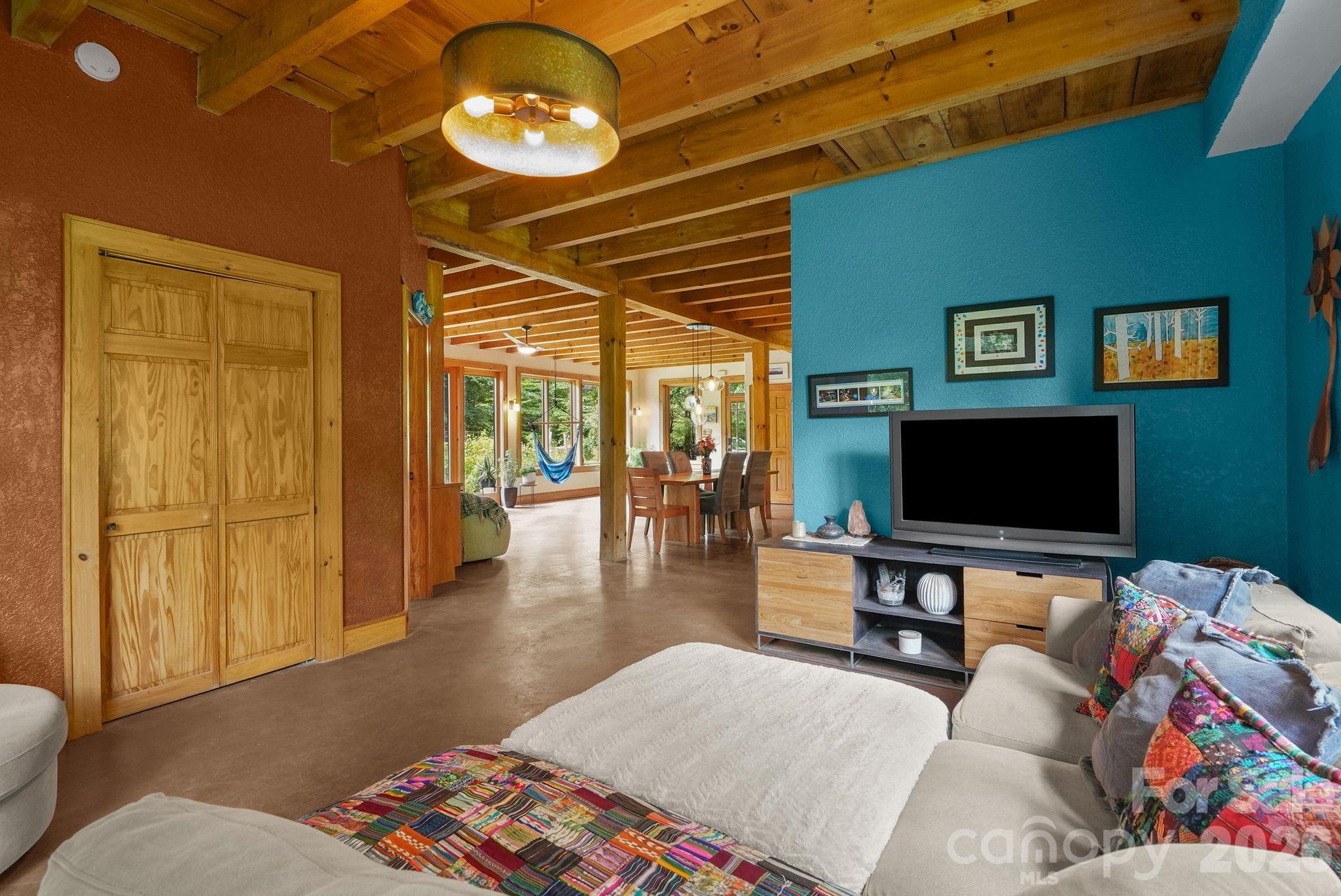 24 Merriwood Trail Property Photo 16