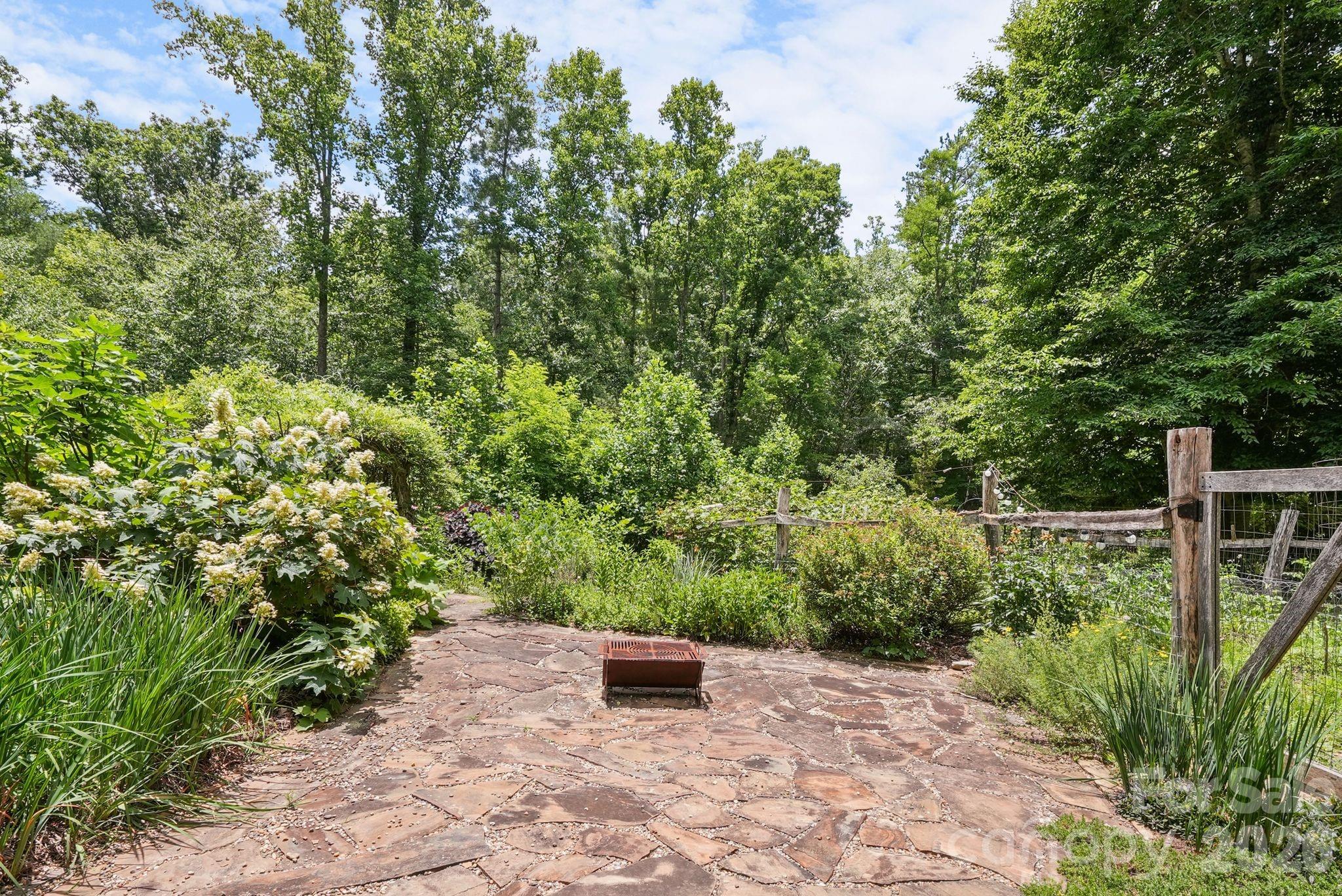 24 Merriwood Trail Property Photo 39