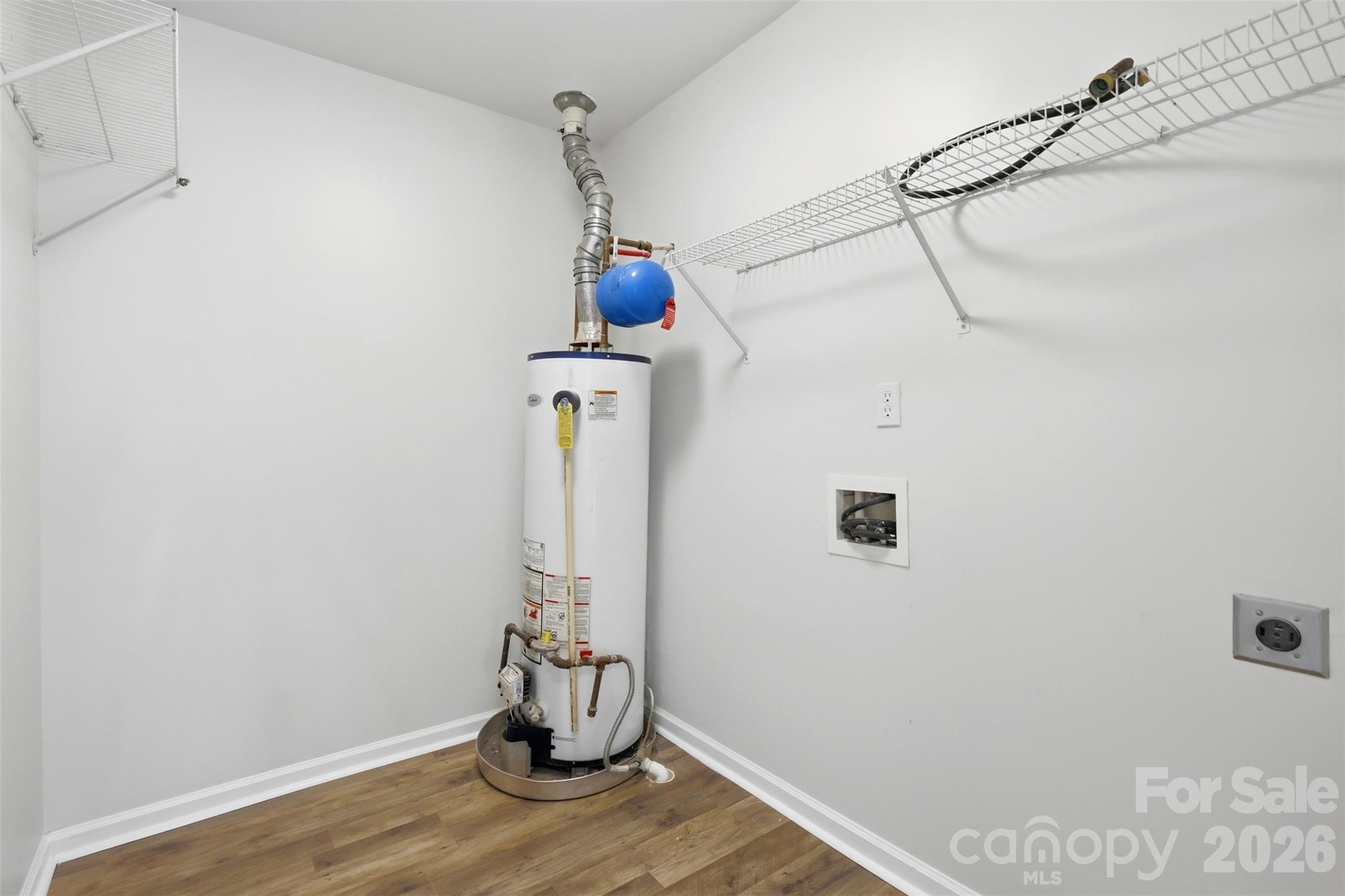 7593 Bluff Point Lane Property Photo 24