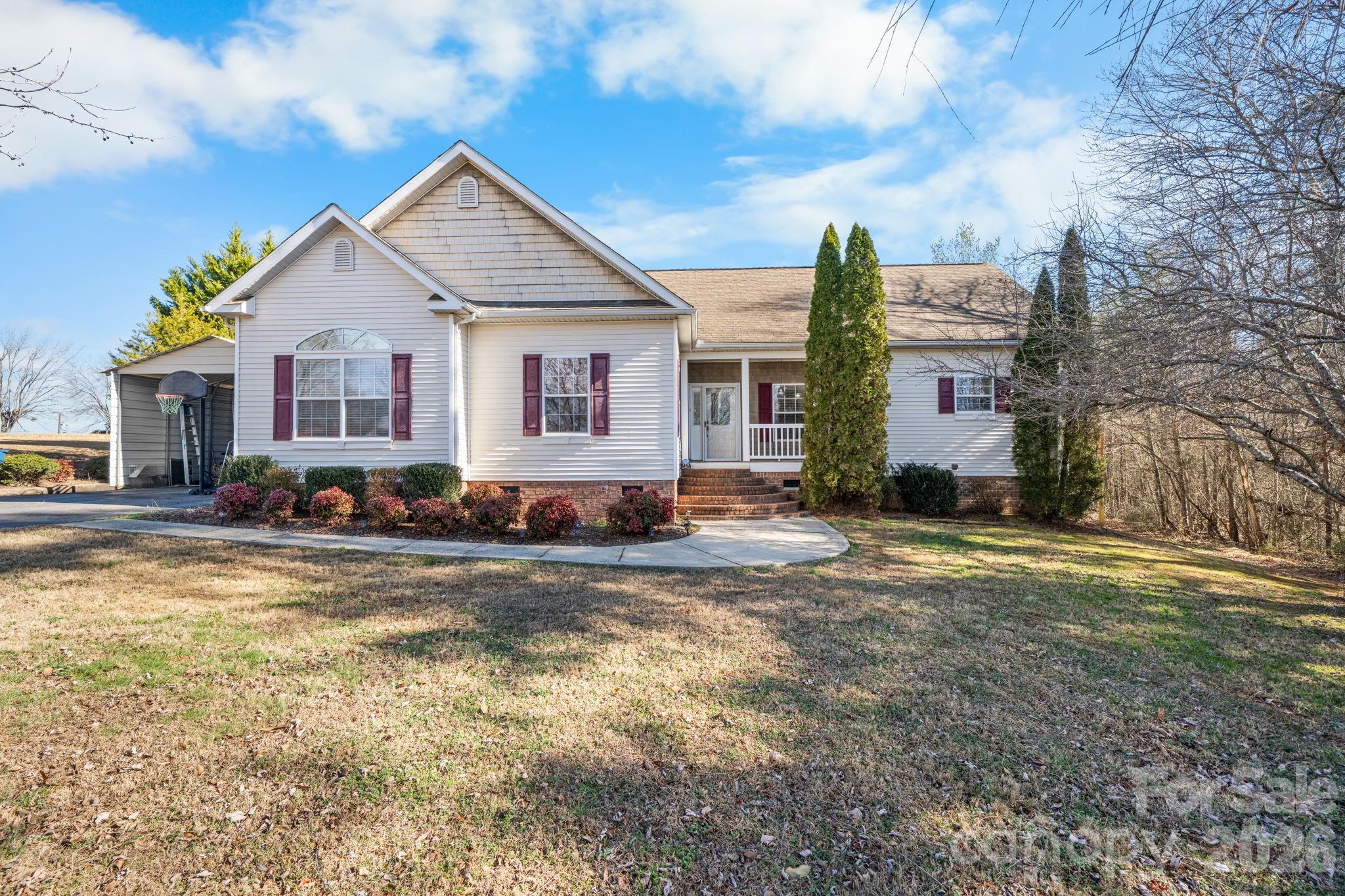 2533 Lail Road Property Photo 1