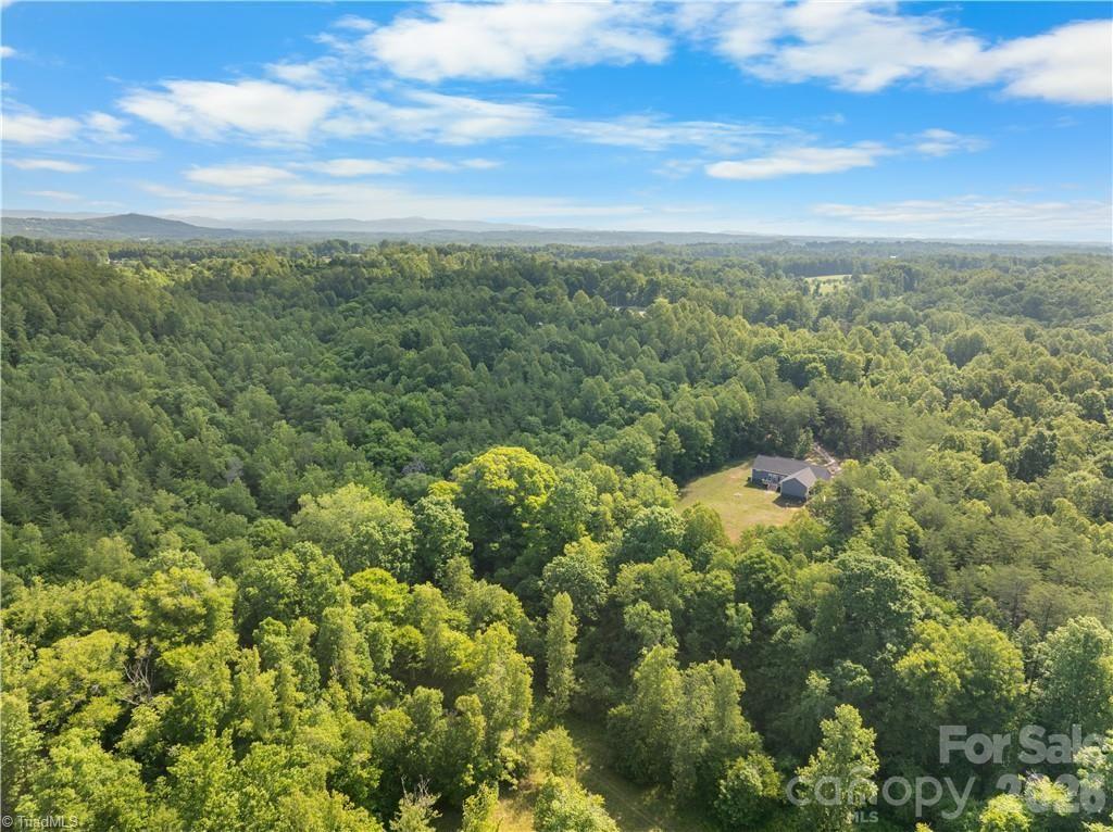 274 Echo Hollar Road Property Photo 6