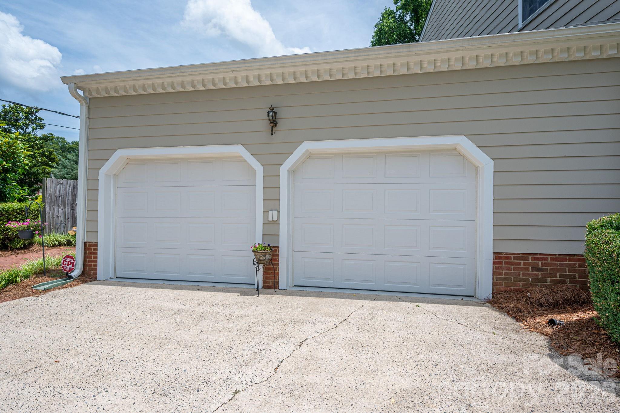2410 Monticello Drive Property Photo 45