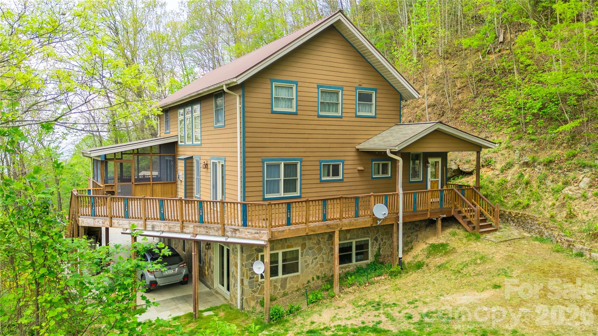 1602 Forest Run Road Property Photo 6