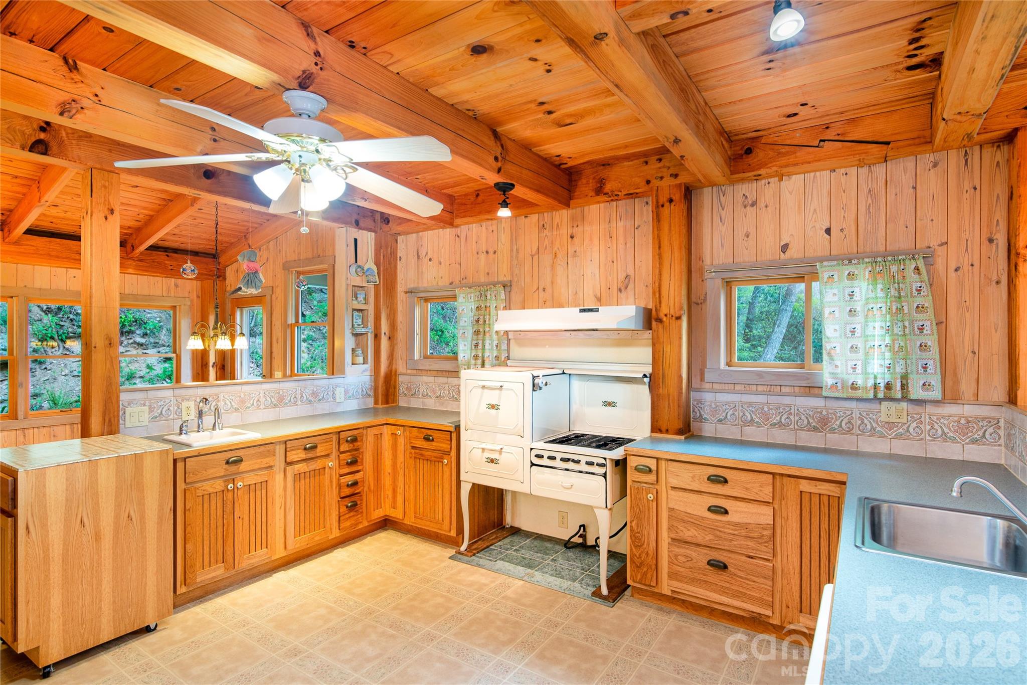 1602 Forest Run Road Property Photo 17