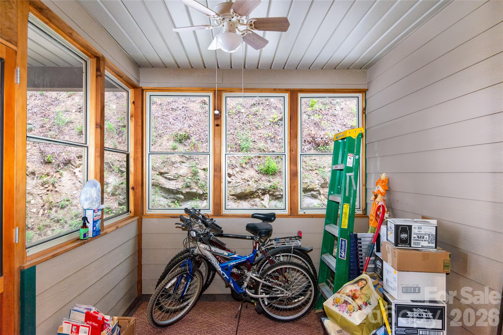1602 Forest Run Road Property Photo 25