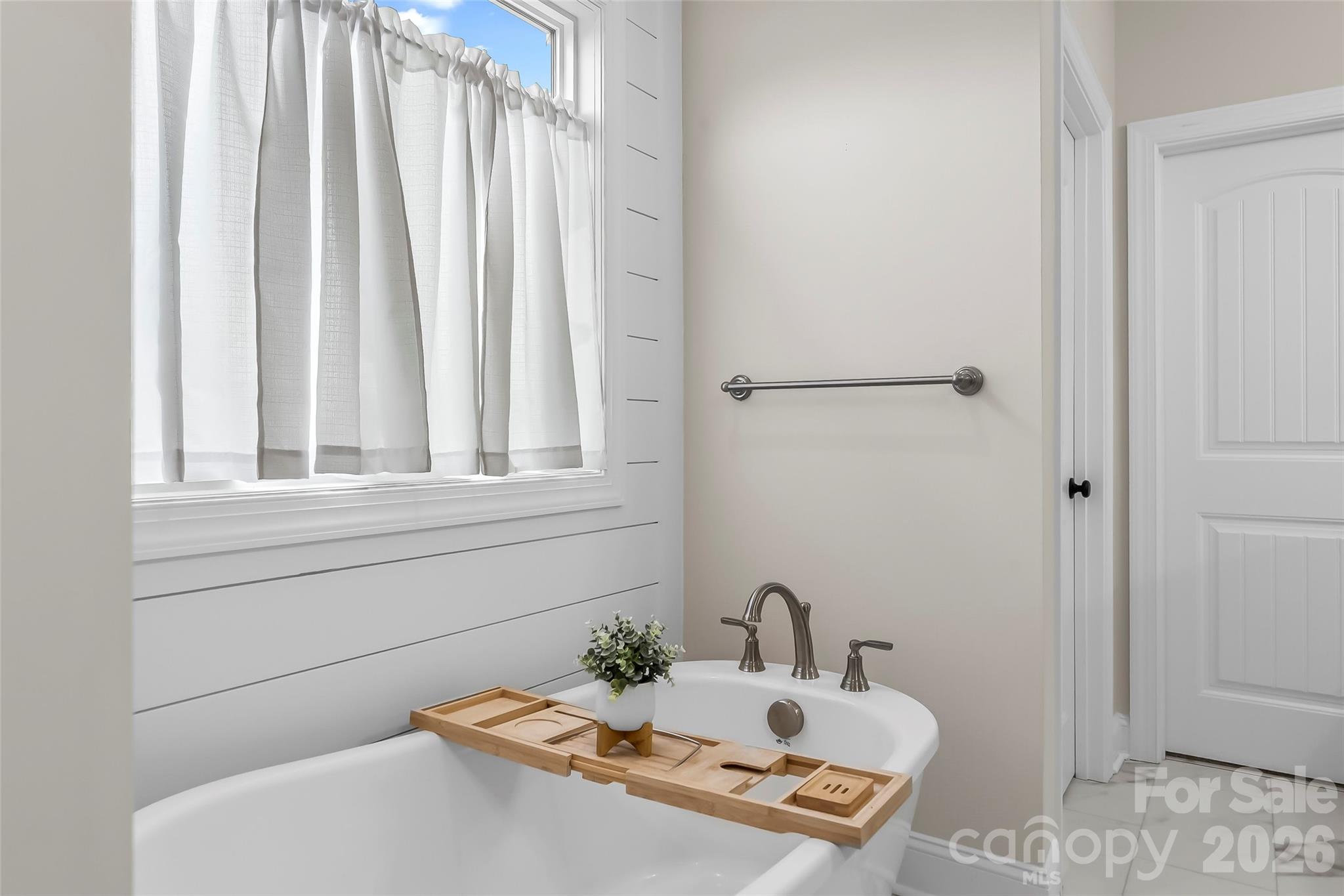 1459 Malden Court Property Photo 13