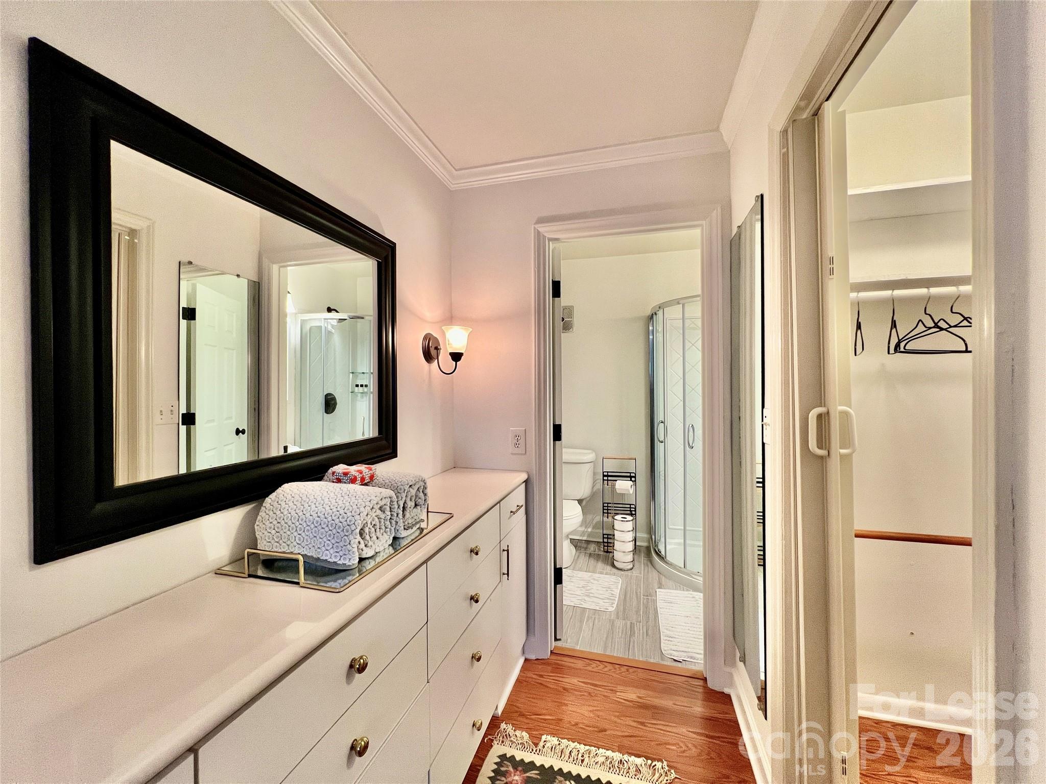1323 Queens Road 417 Property Photo 14