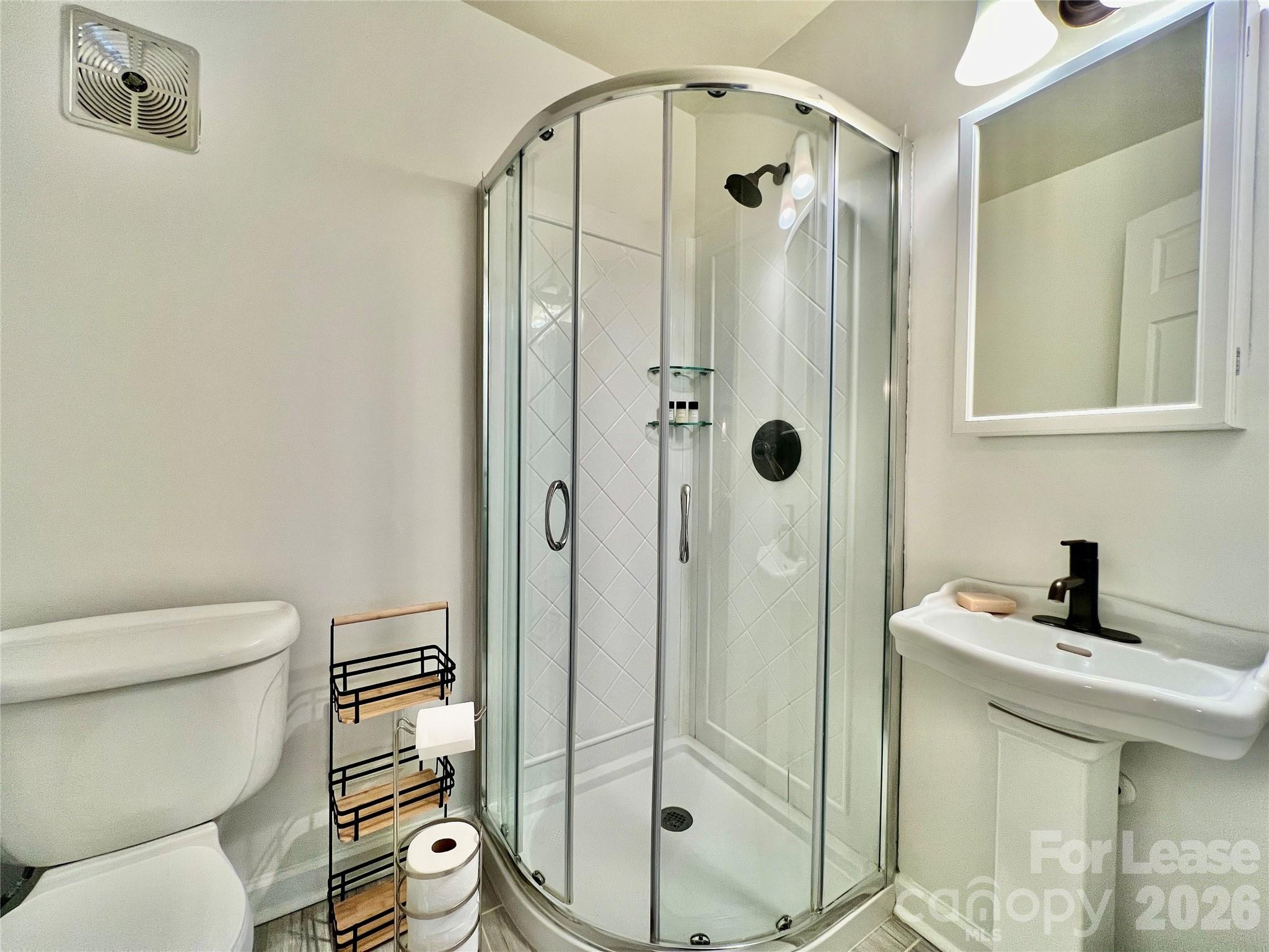 1323 Queens Road 417 Property Photo 16