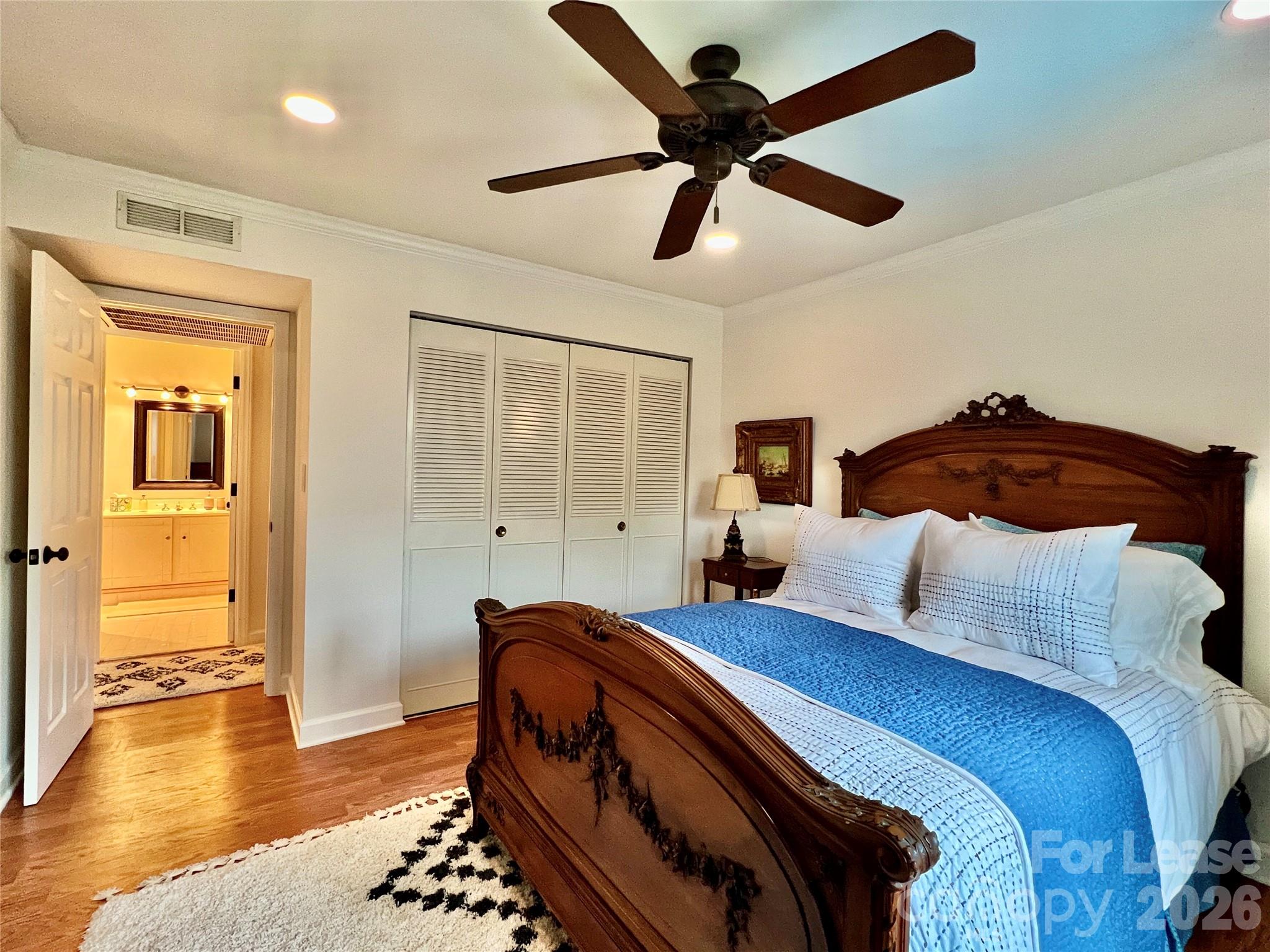 1323 Queens Road 417 Property Photo 19
