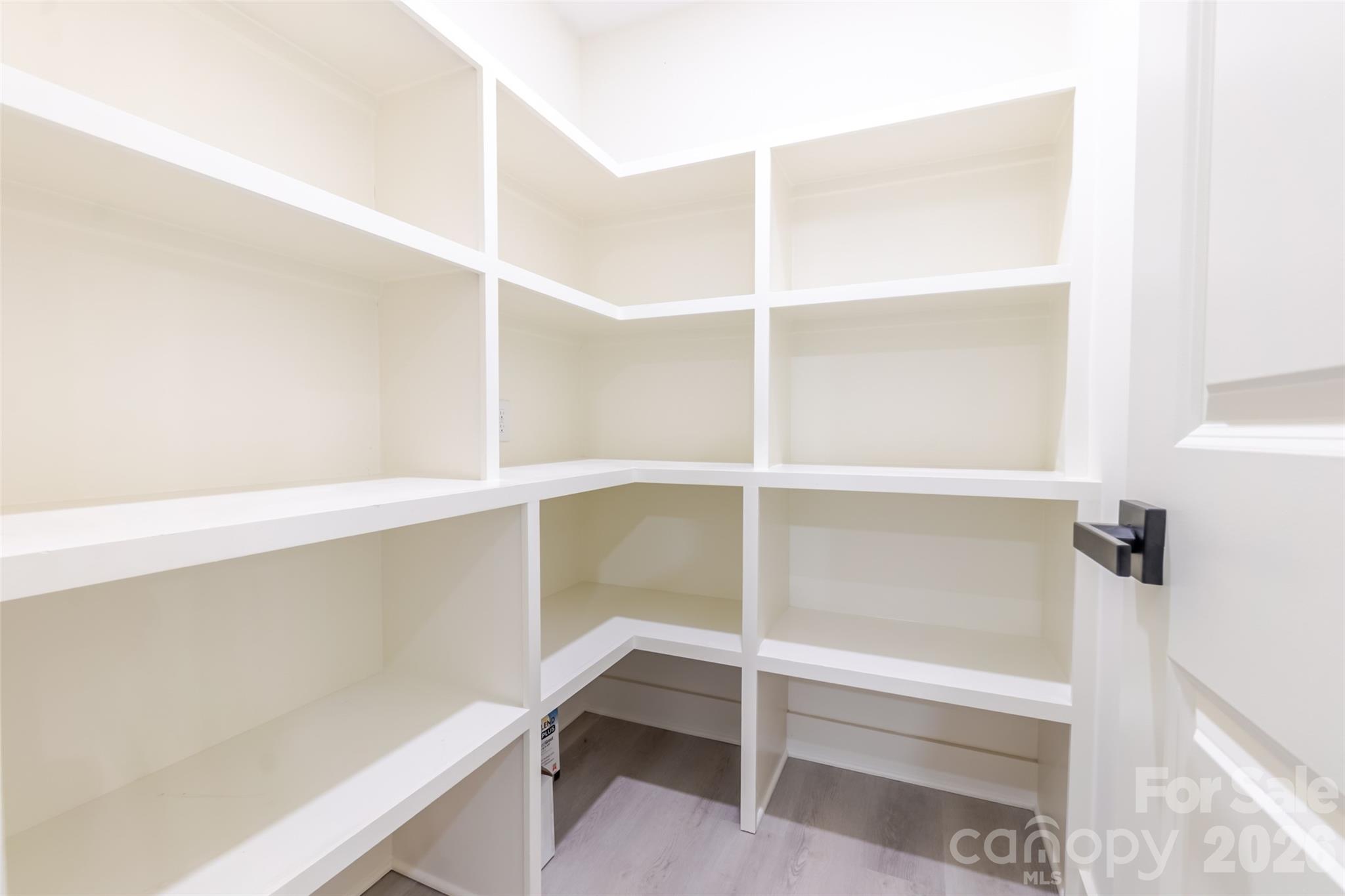 1501 Mccormick Avenue Property Photo 11