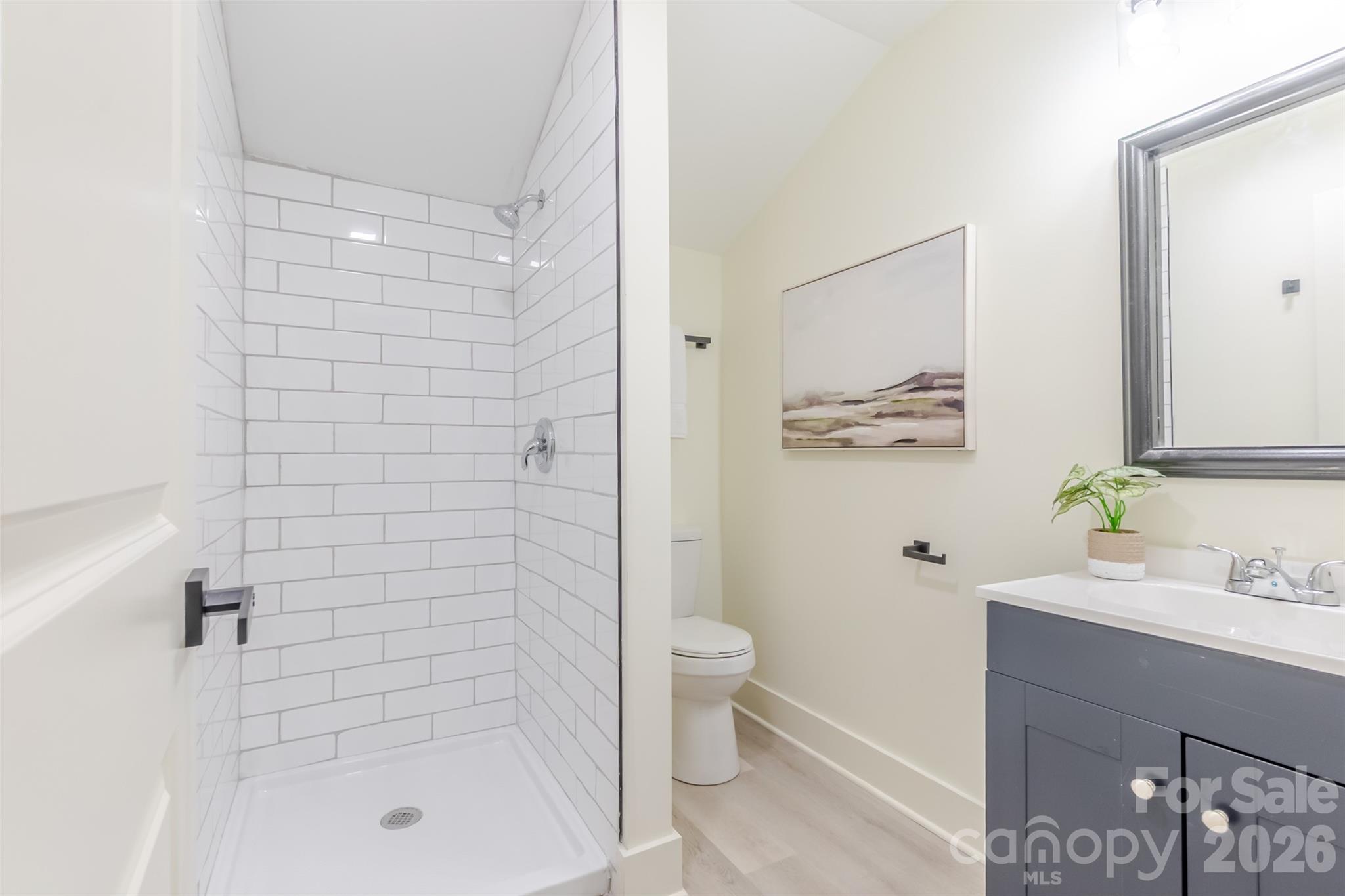 1501 Mccormick Avenue Property Photo 17