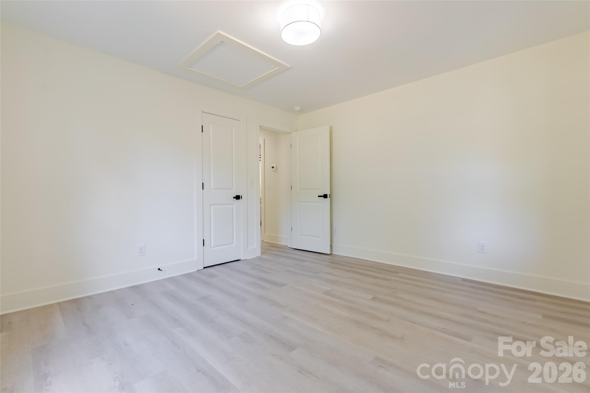 1501 Mccormick Avenue Property Photo 25