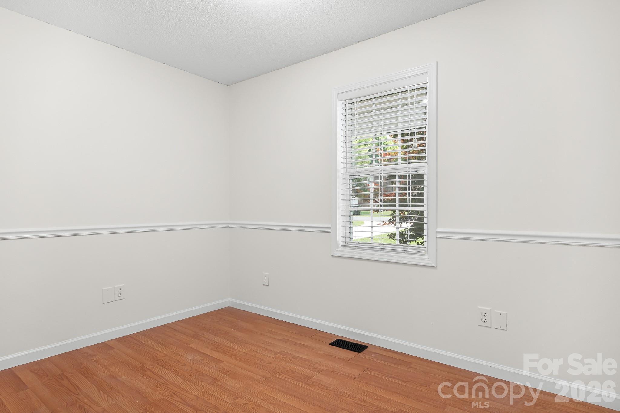 218 Vernon Street Property Photo 12