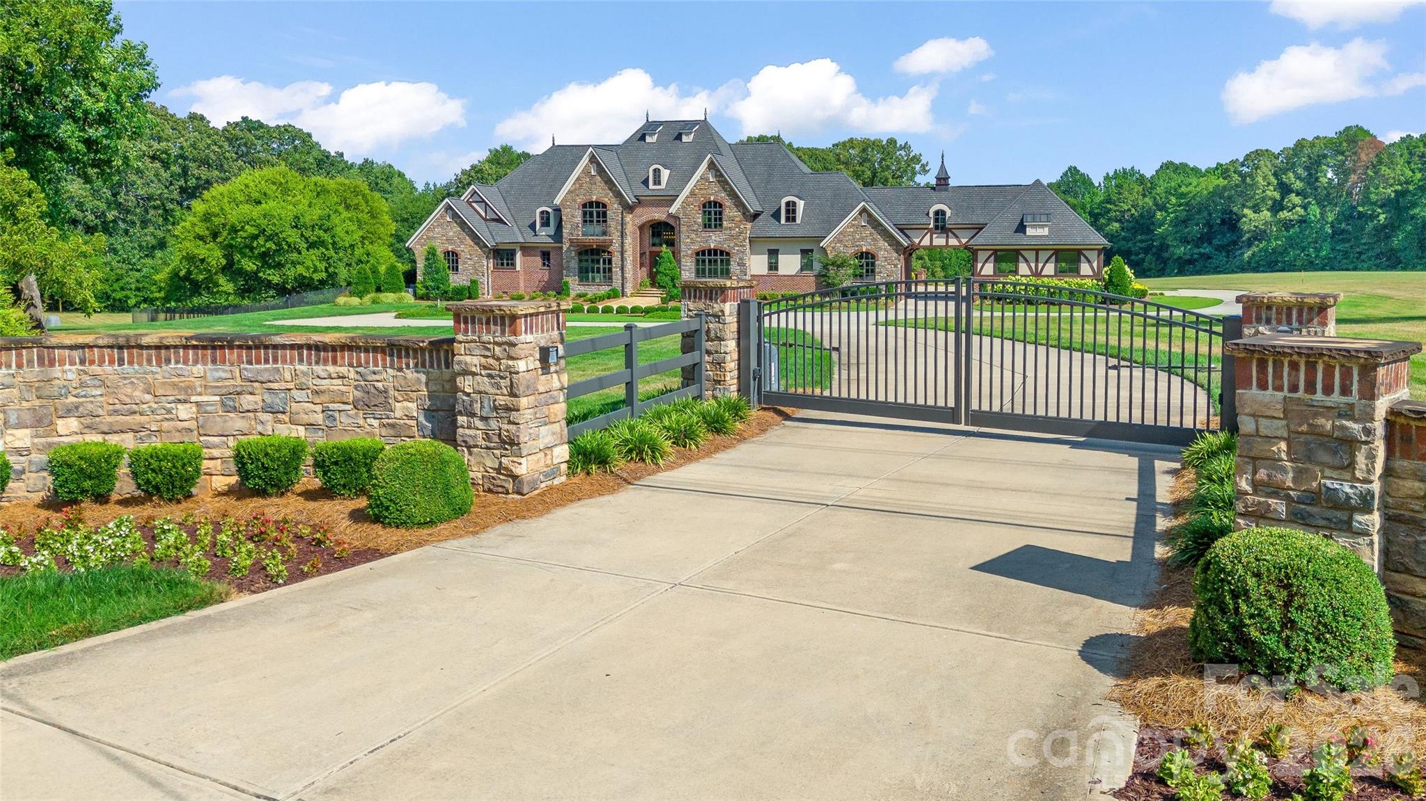 3200 Beaty Road Property Photo 3