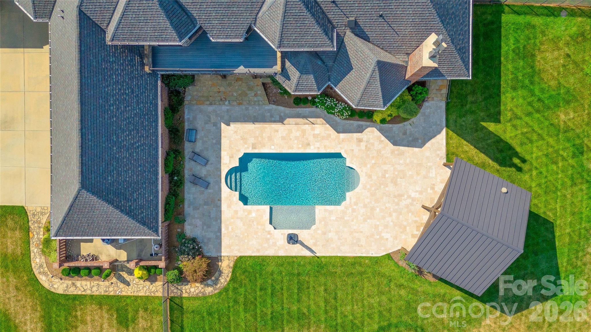 3200 Beaty Road Property Photo 6