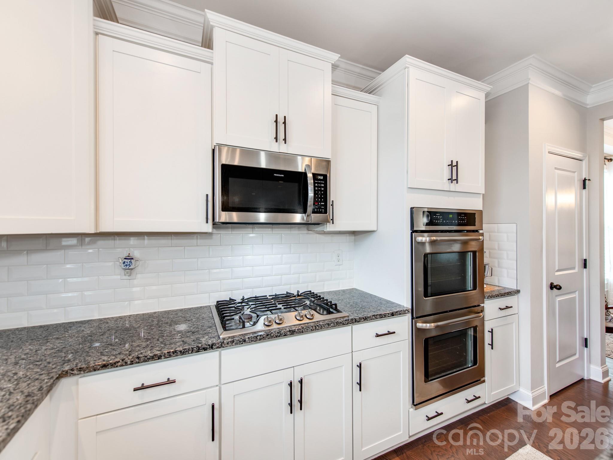 11013 Charmont Place Property Photo 6