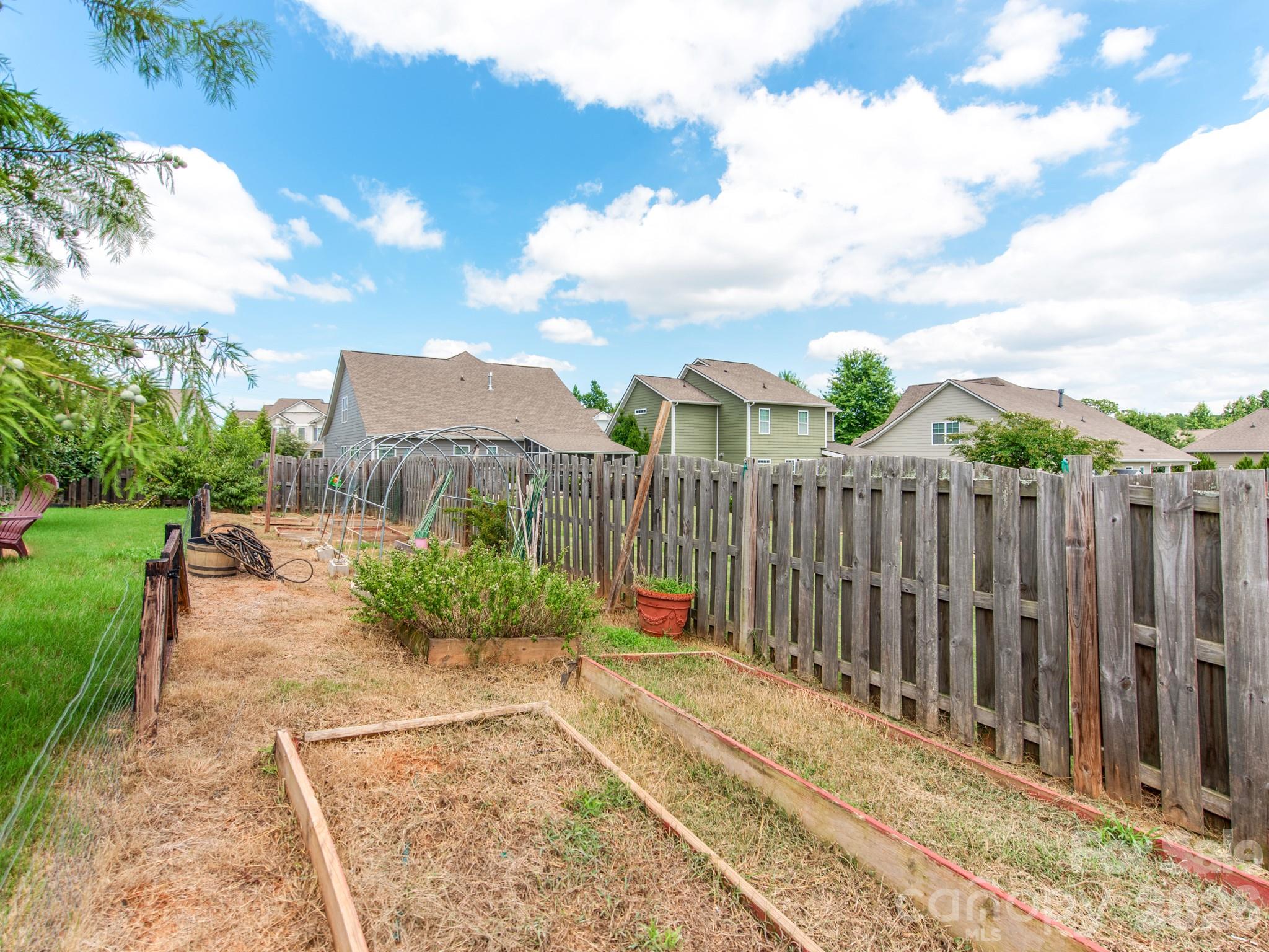 11013 Charmont Place Property Photo 35