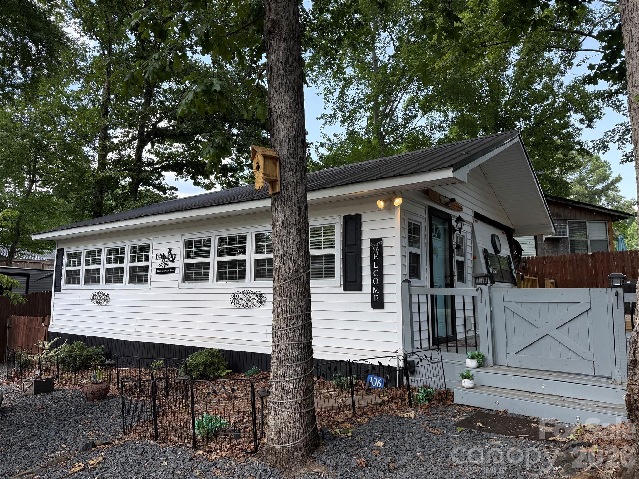 106 Catawba Court F188 Property Photo 2