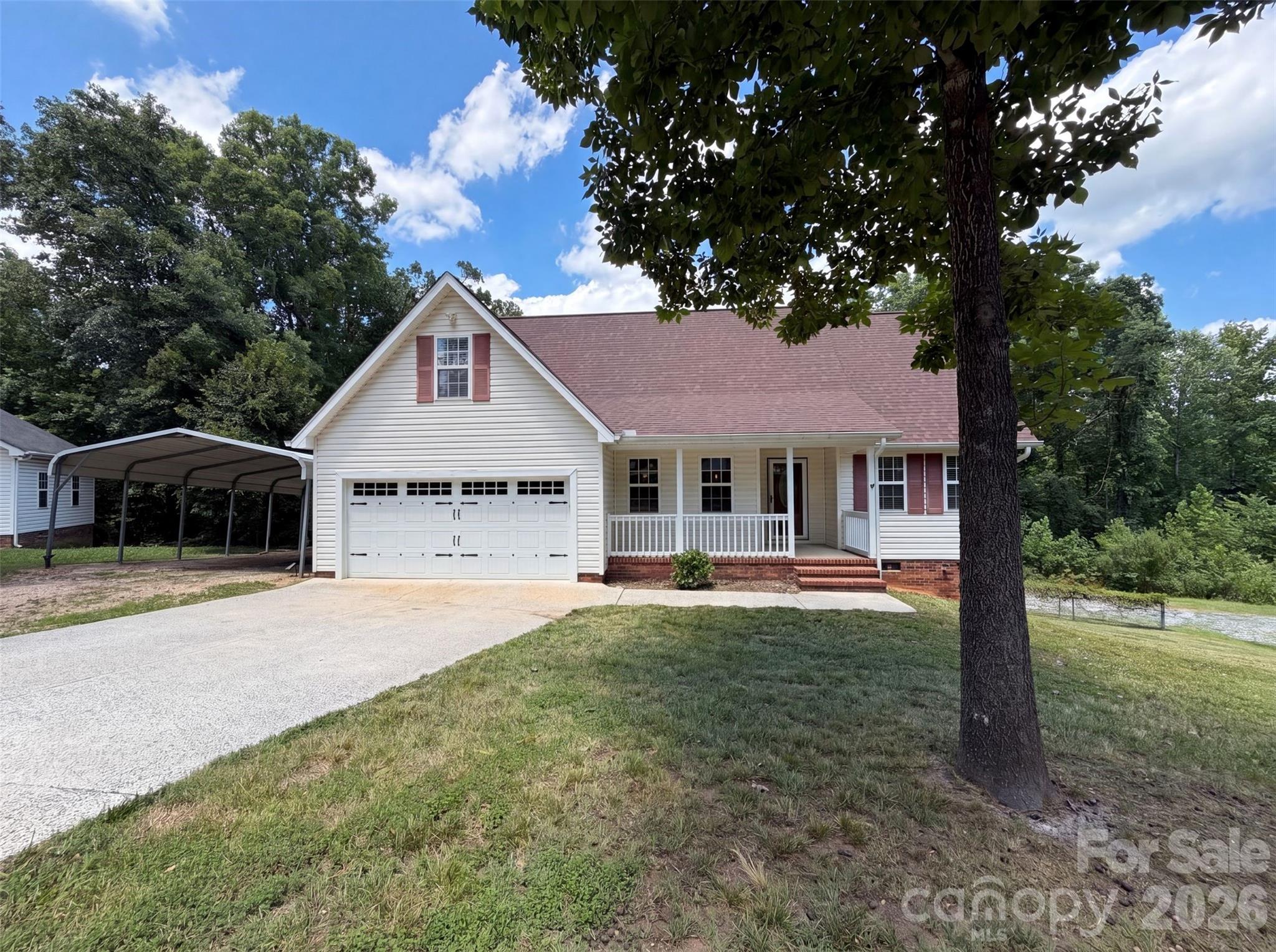 311 Hickory Wood Drive Property Photo 1