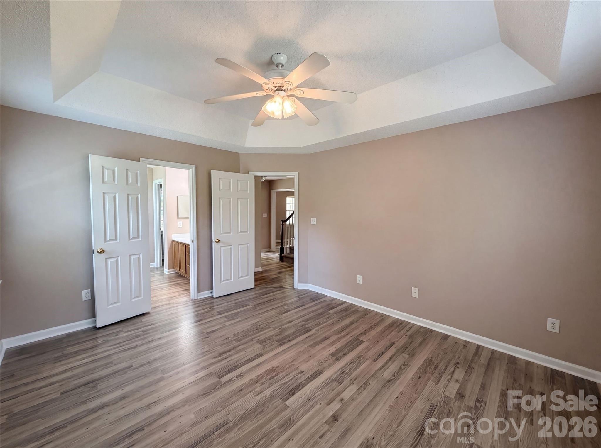 311 Hickory Wood Drive Property Photo 4