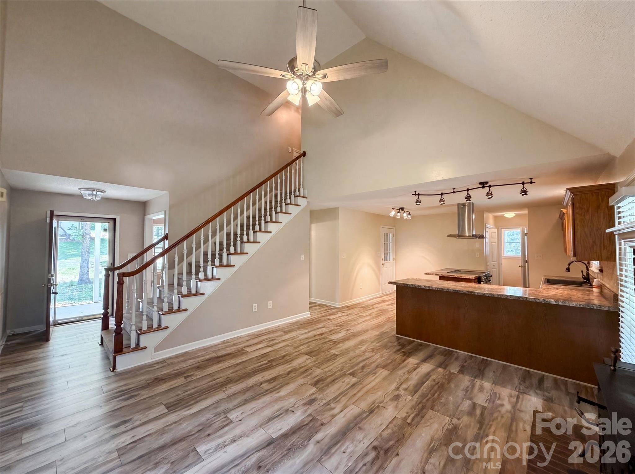 311 Hickory Wood Drive Property Photo 6