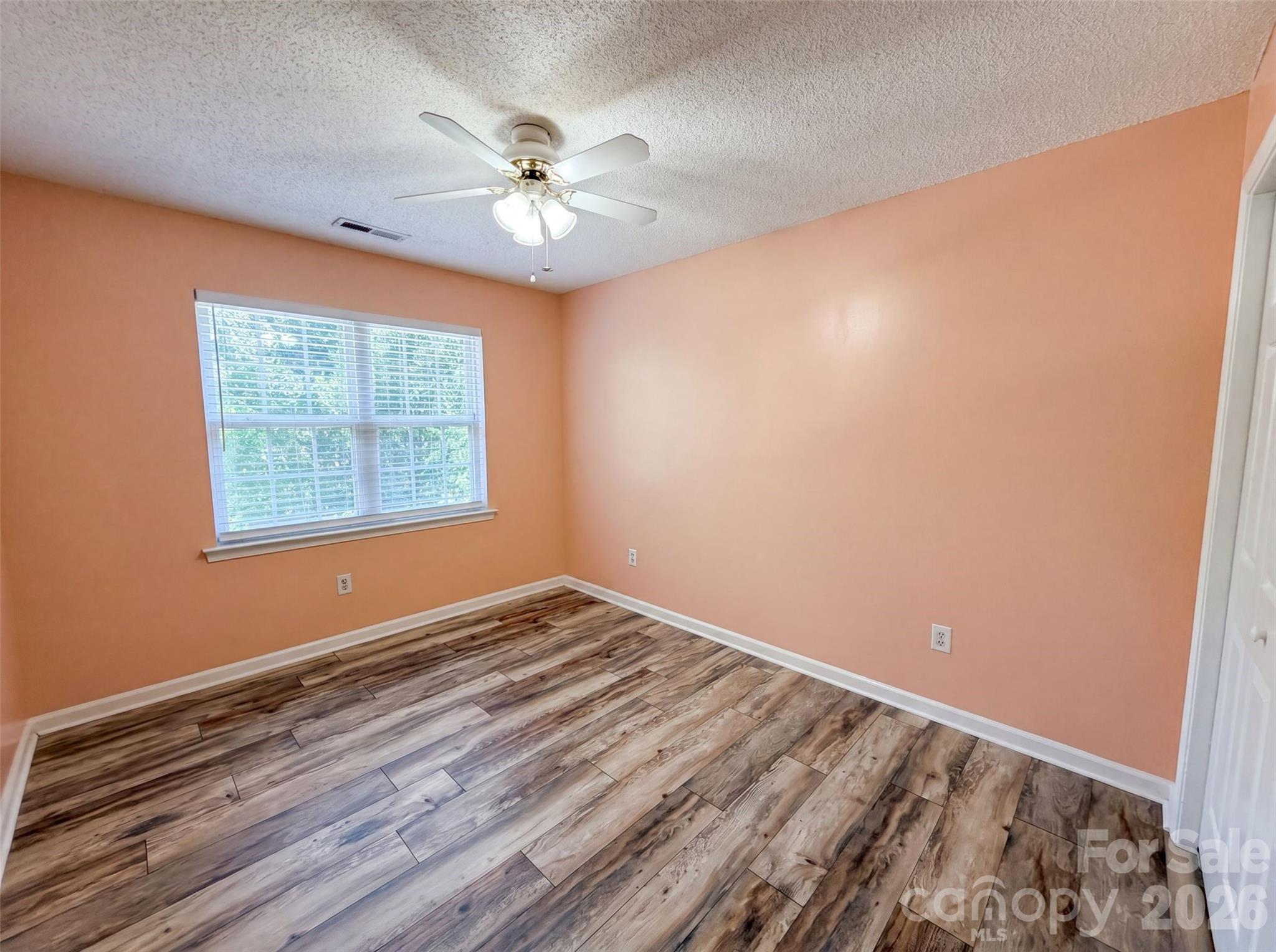 311 Hickory Wood Drive Property Photo 9
