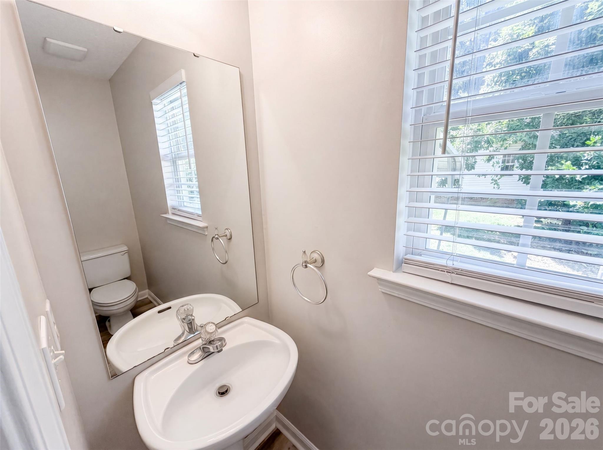 311 Hickory Wood Drive Property Photo 13