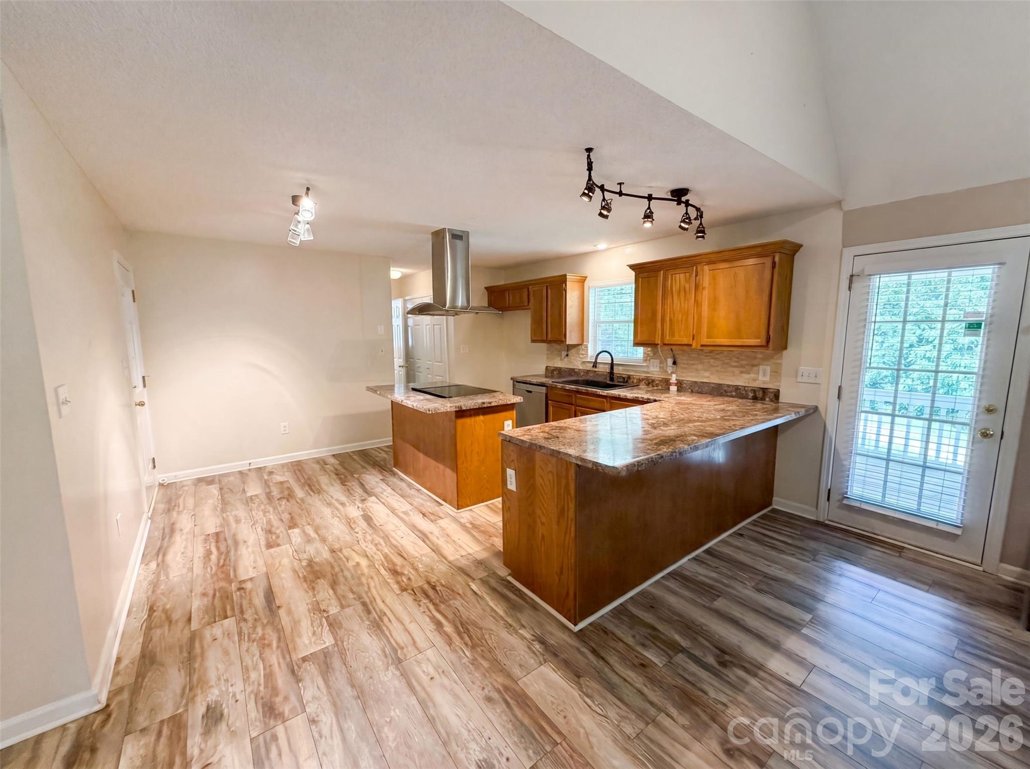 311 Hickory Wood Drive Property Photo 19