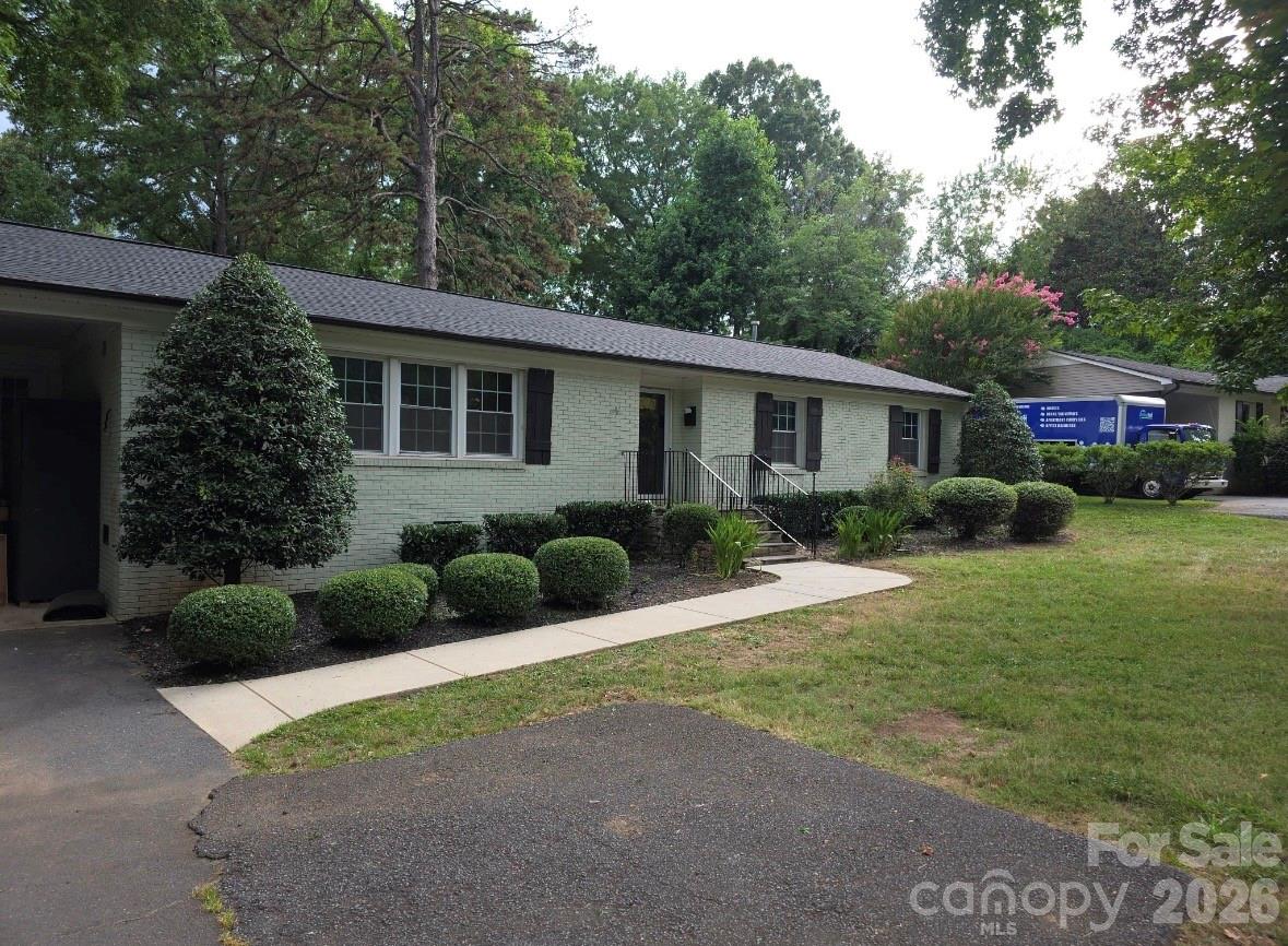 4124 Randolph Road Property Photo 1