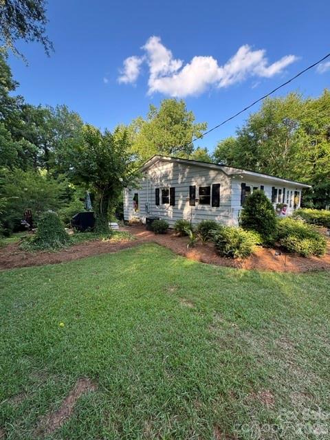 606 N Pine Lane Property Photo 2
