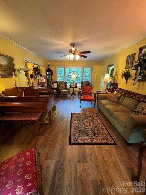 606 N Pine Lane Property Photo 9