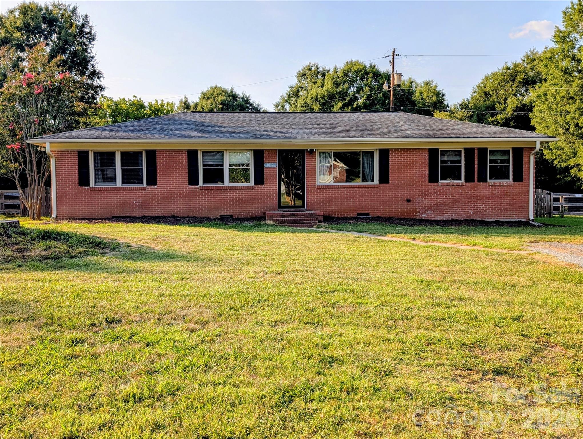 1812 Ruben Road Property Photo 3