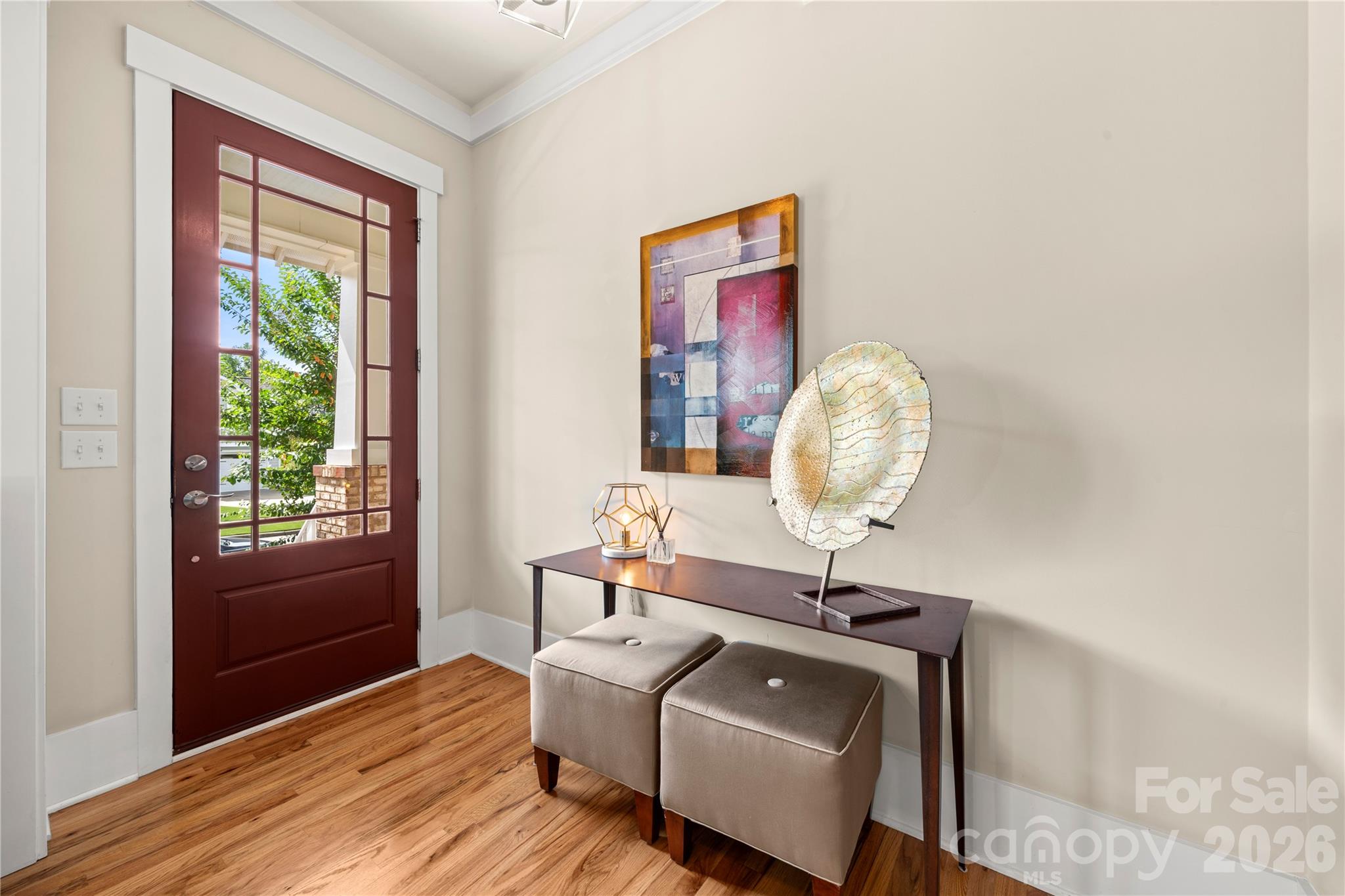 451 Luray Way Property Photo 7