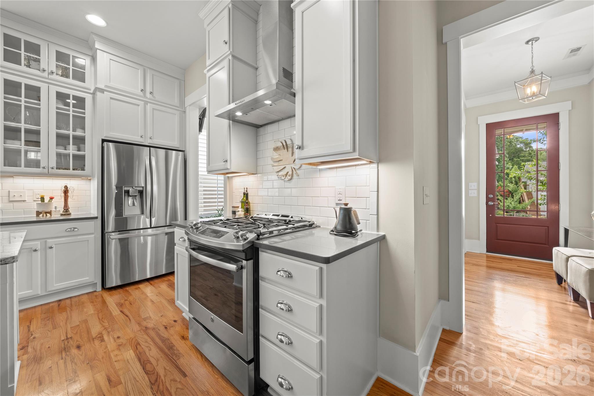 451 Luray Way Property Photo 12