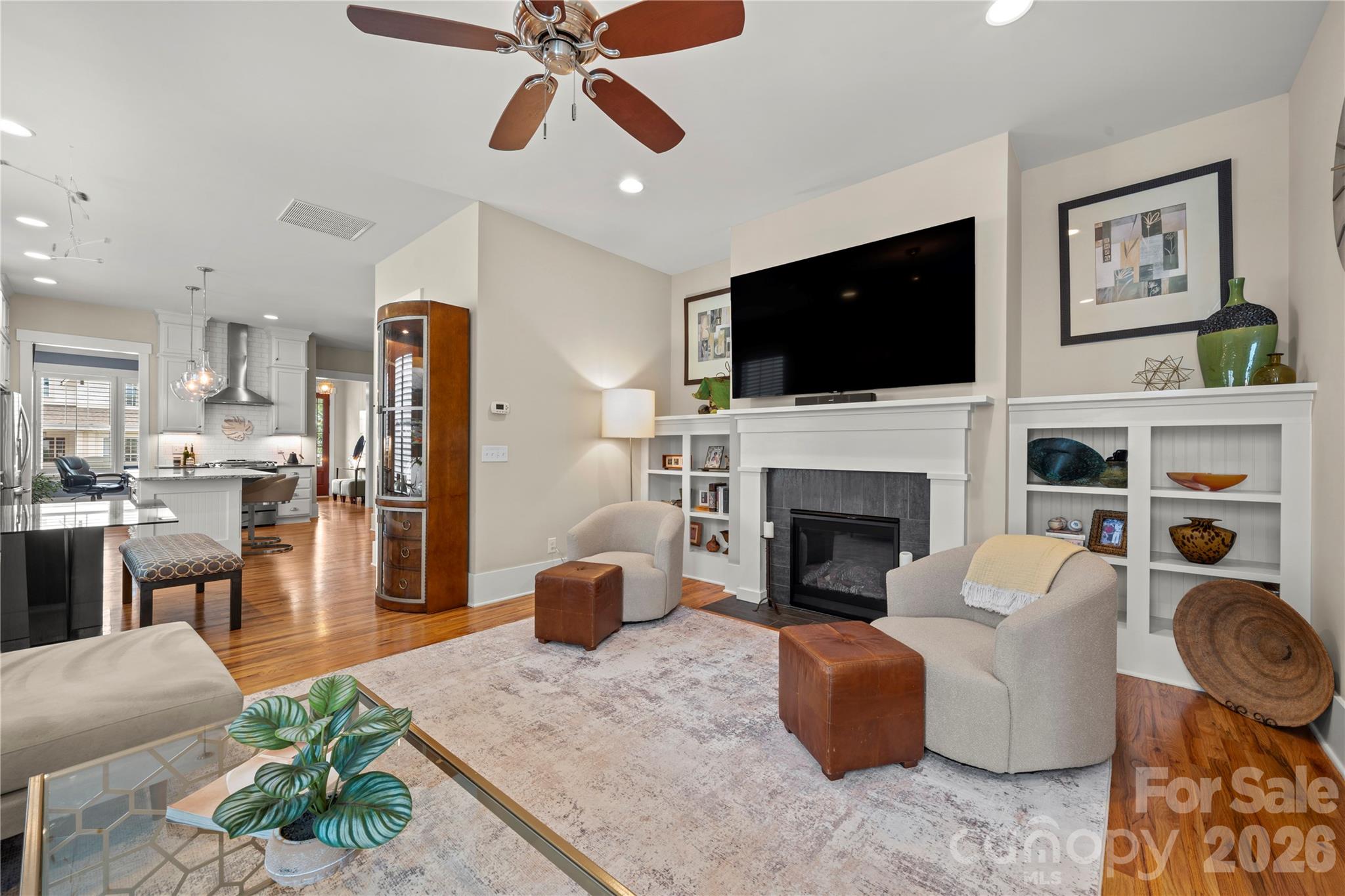 451 Luray Way Property Photo 22