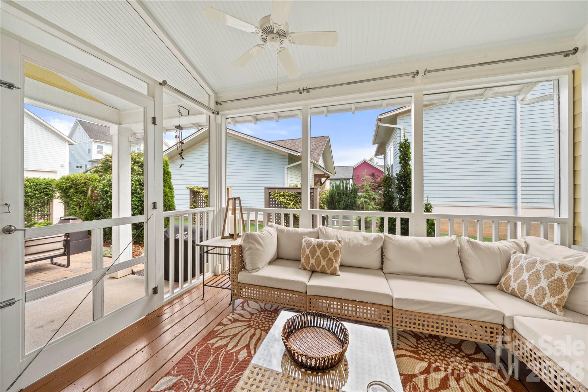 451 Luray Way Property Photo 38