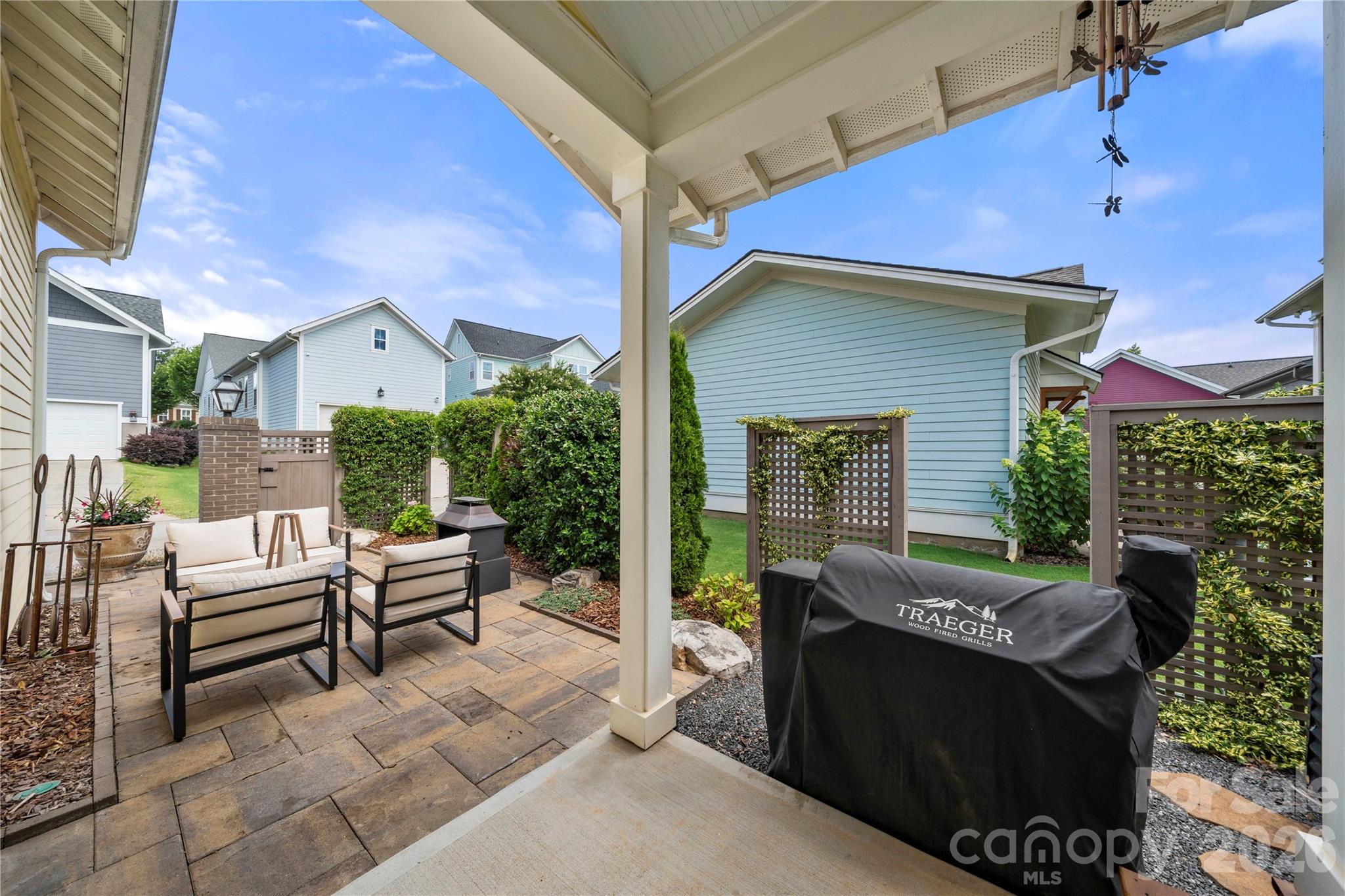 451 Luray Way Property Photo 39