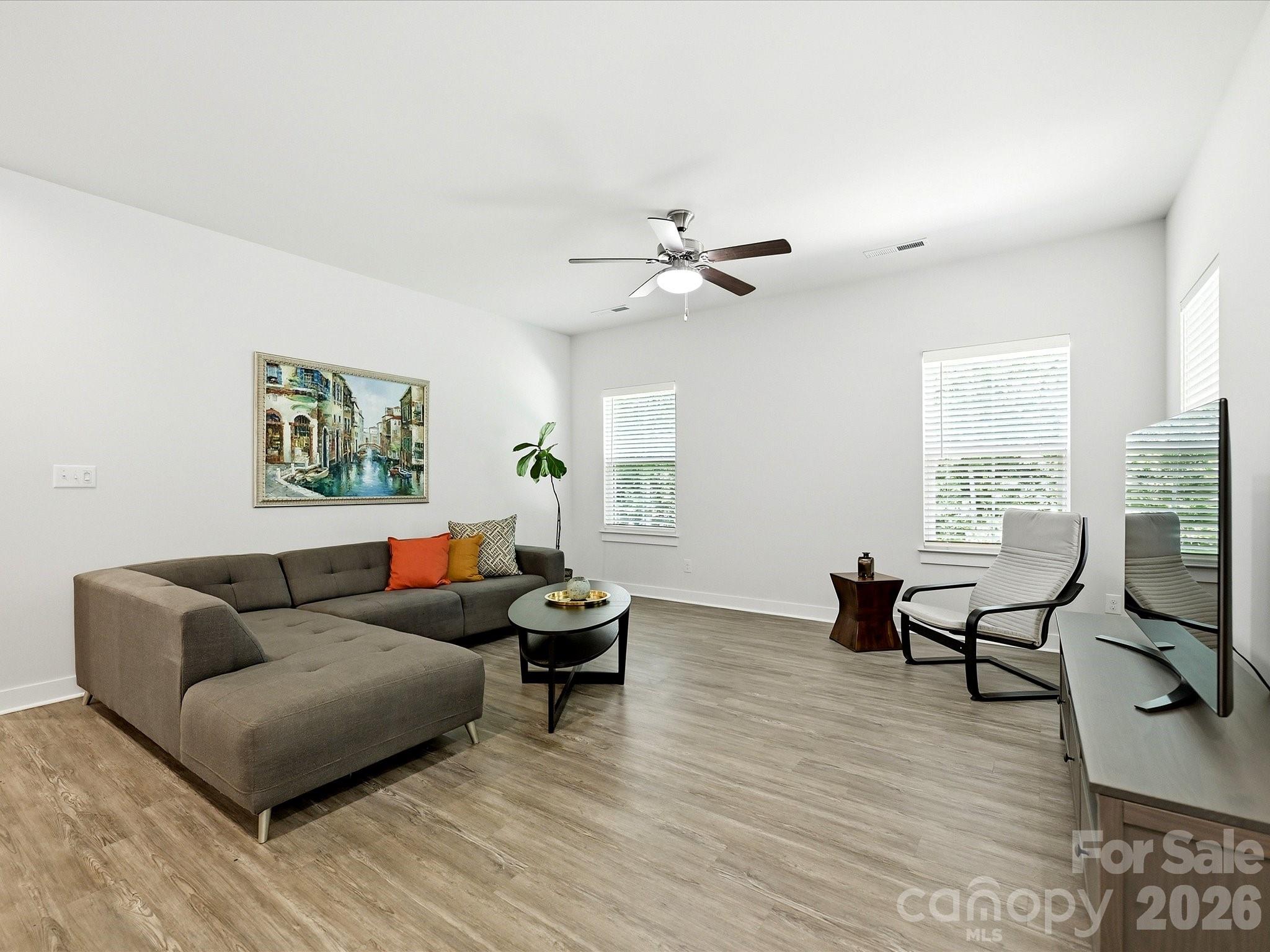 10038 Lilac Court Property Photo 5