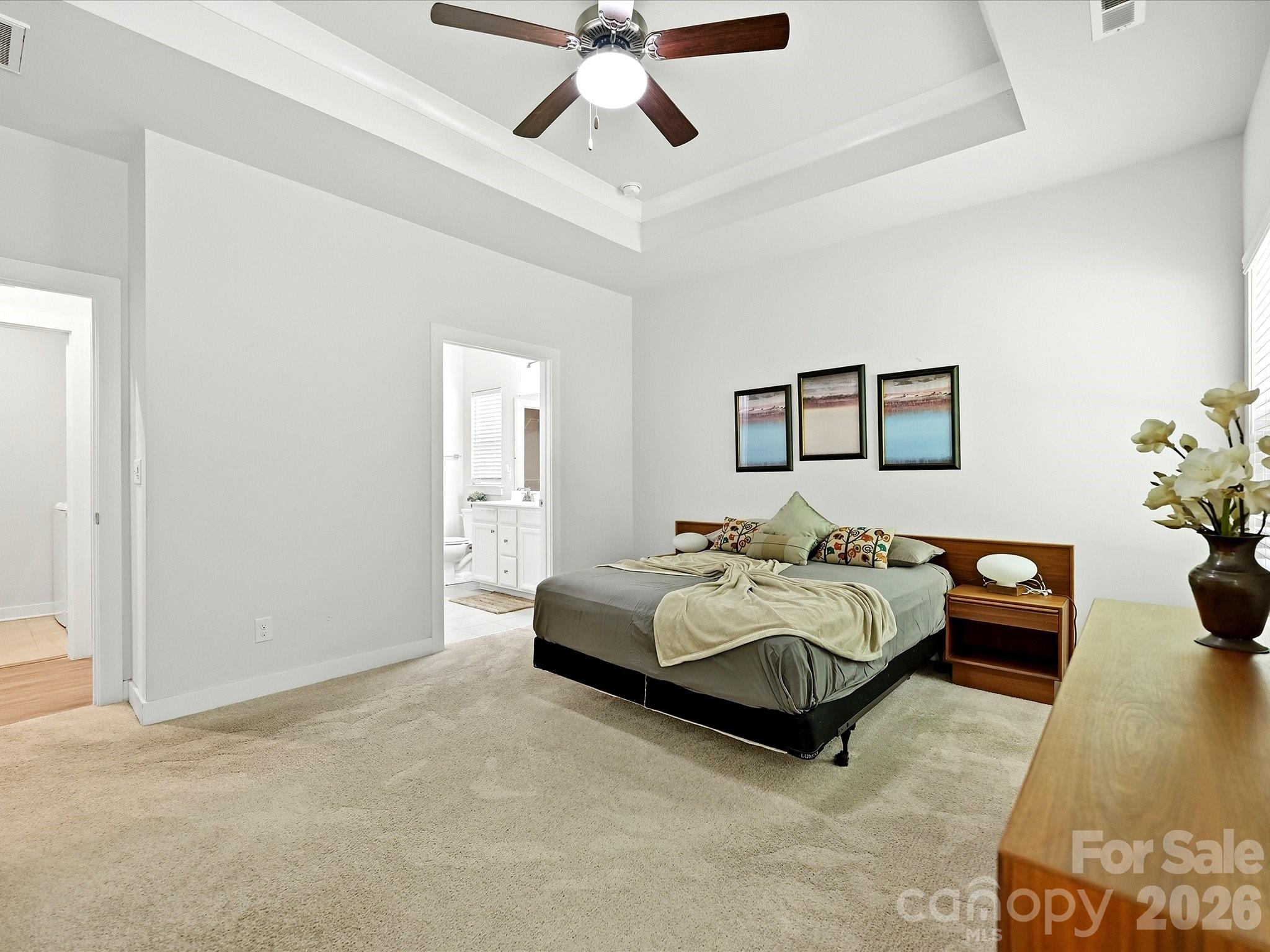 10038 Lilac Court Property Photo 14