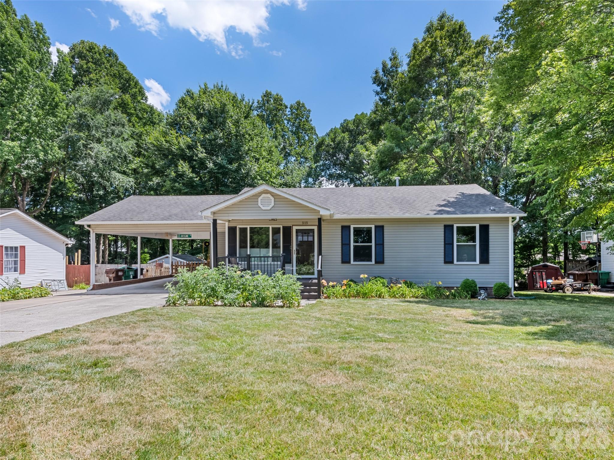 515 Westover Drive Property Photo 1