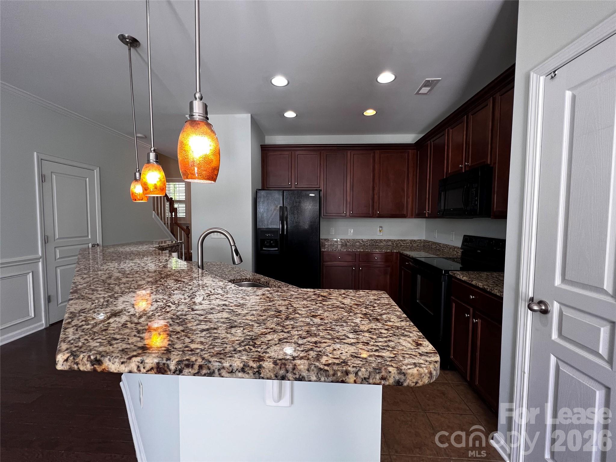 157 Leyton Loop E Property Photo 2