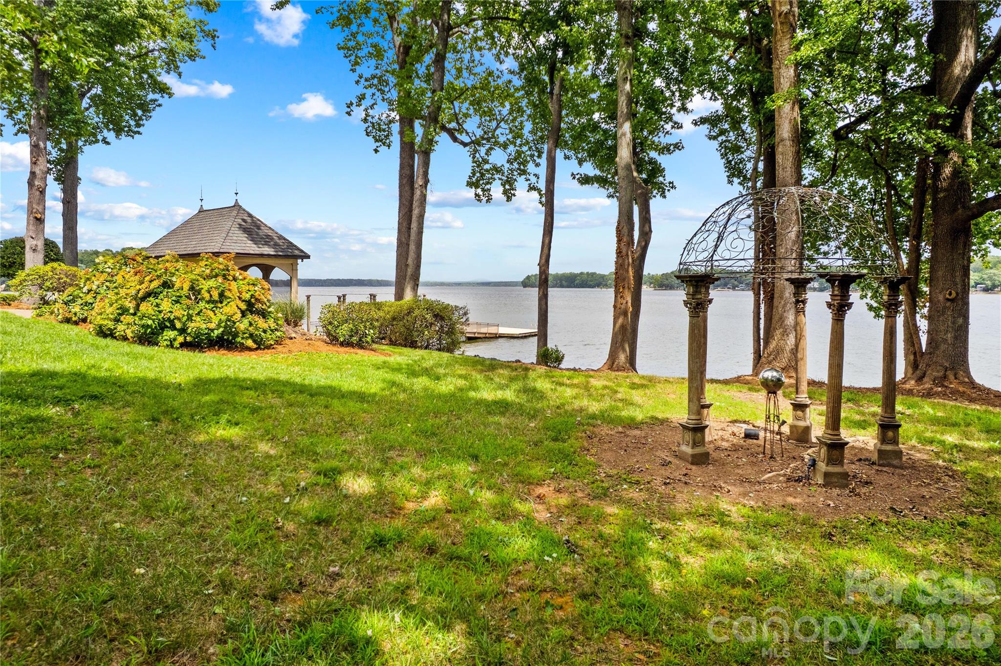 810 Fox Hollow Lane Property Photo 14