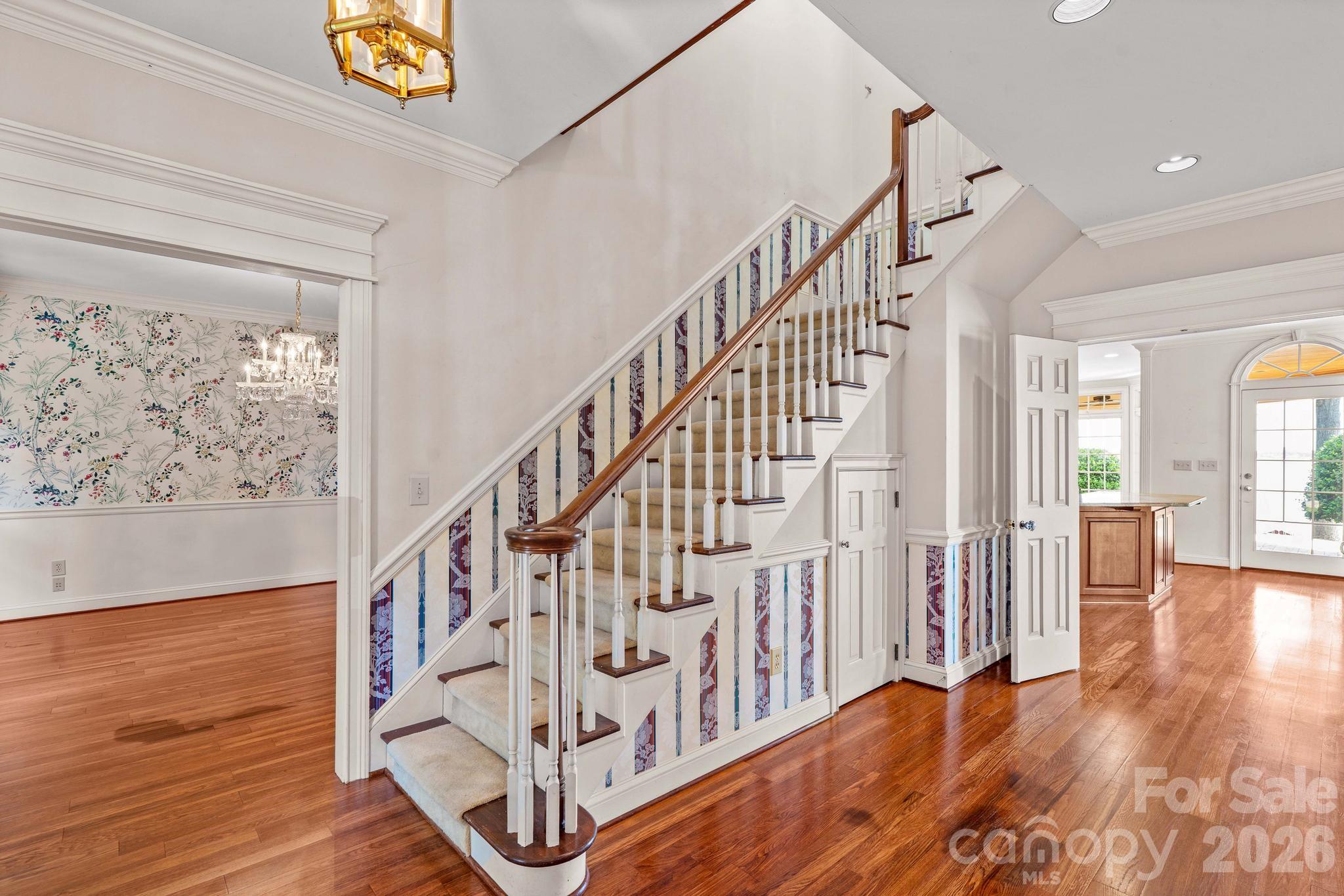 810 Fox Hollow Lane Property Photo 16
