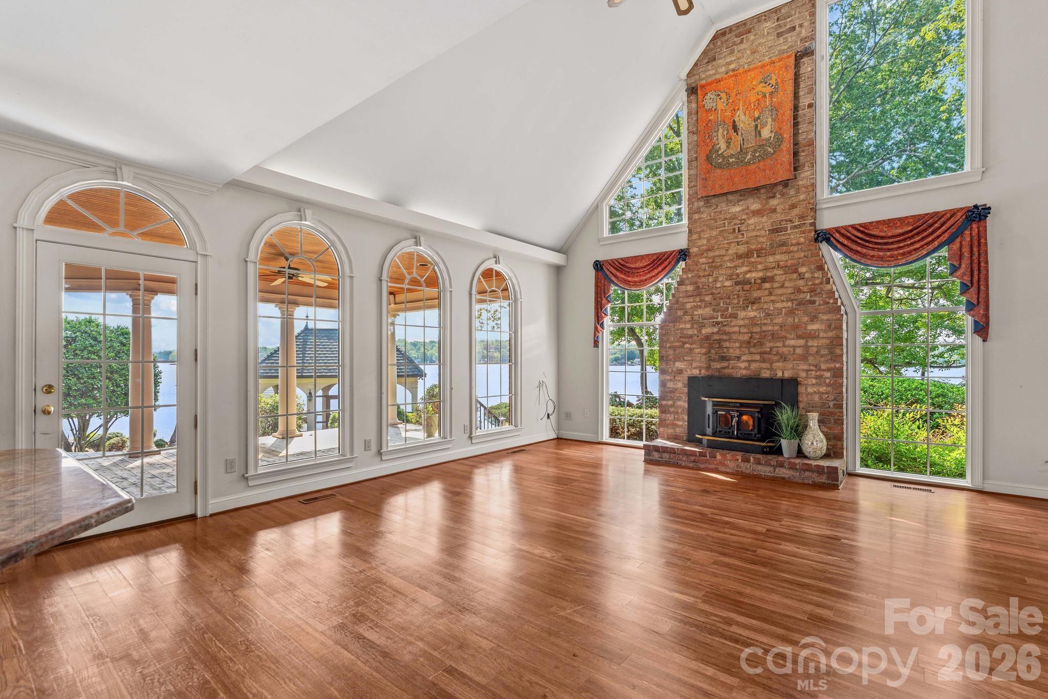 810 Fox Hollow Lane Property Photo 20