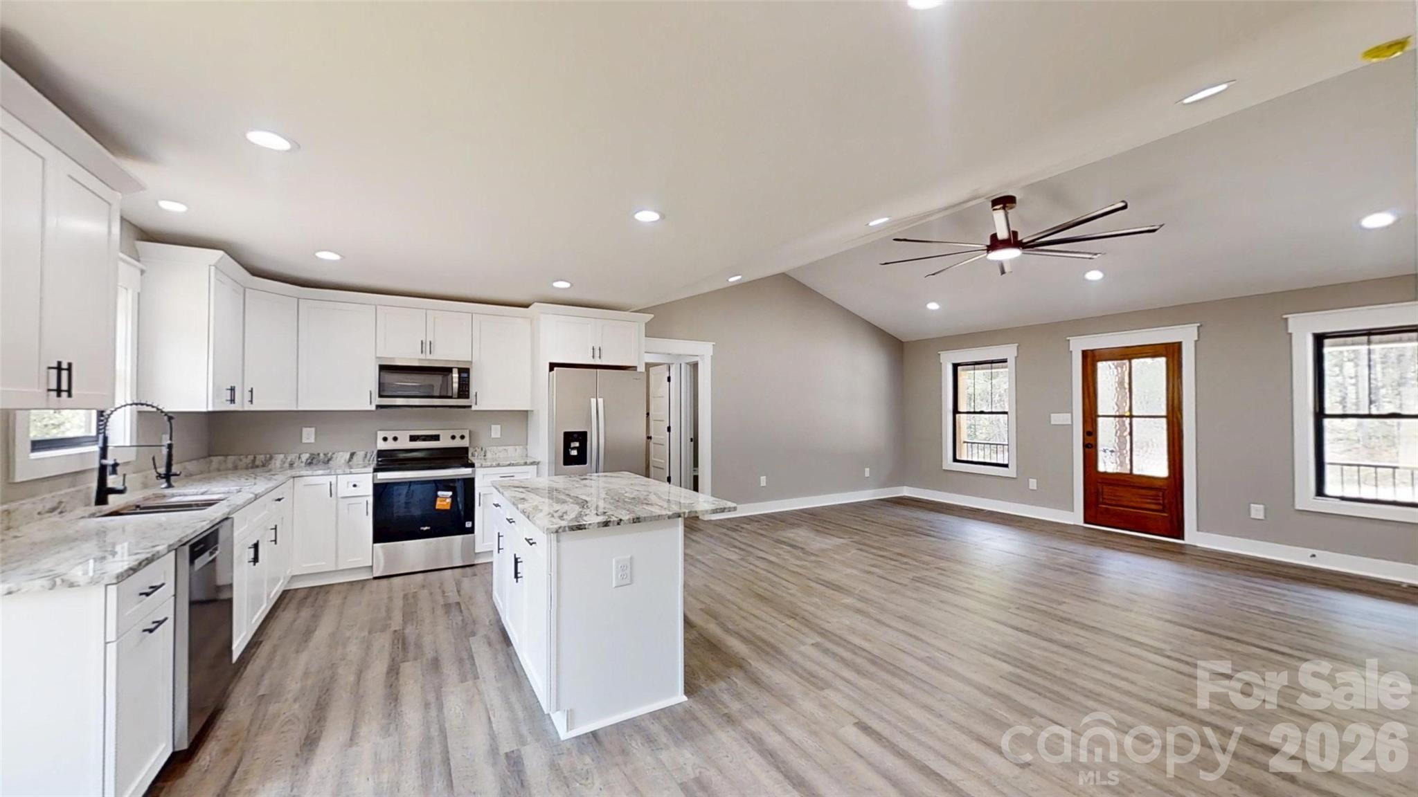 264 Vic Randall Road Property Photo 6