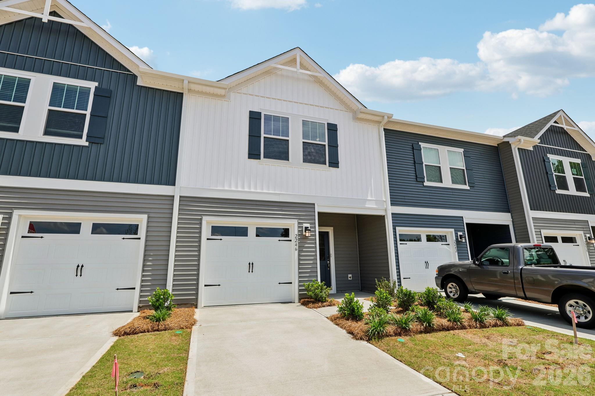 1135 Rosetta Drive Property Photo 1