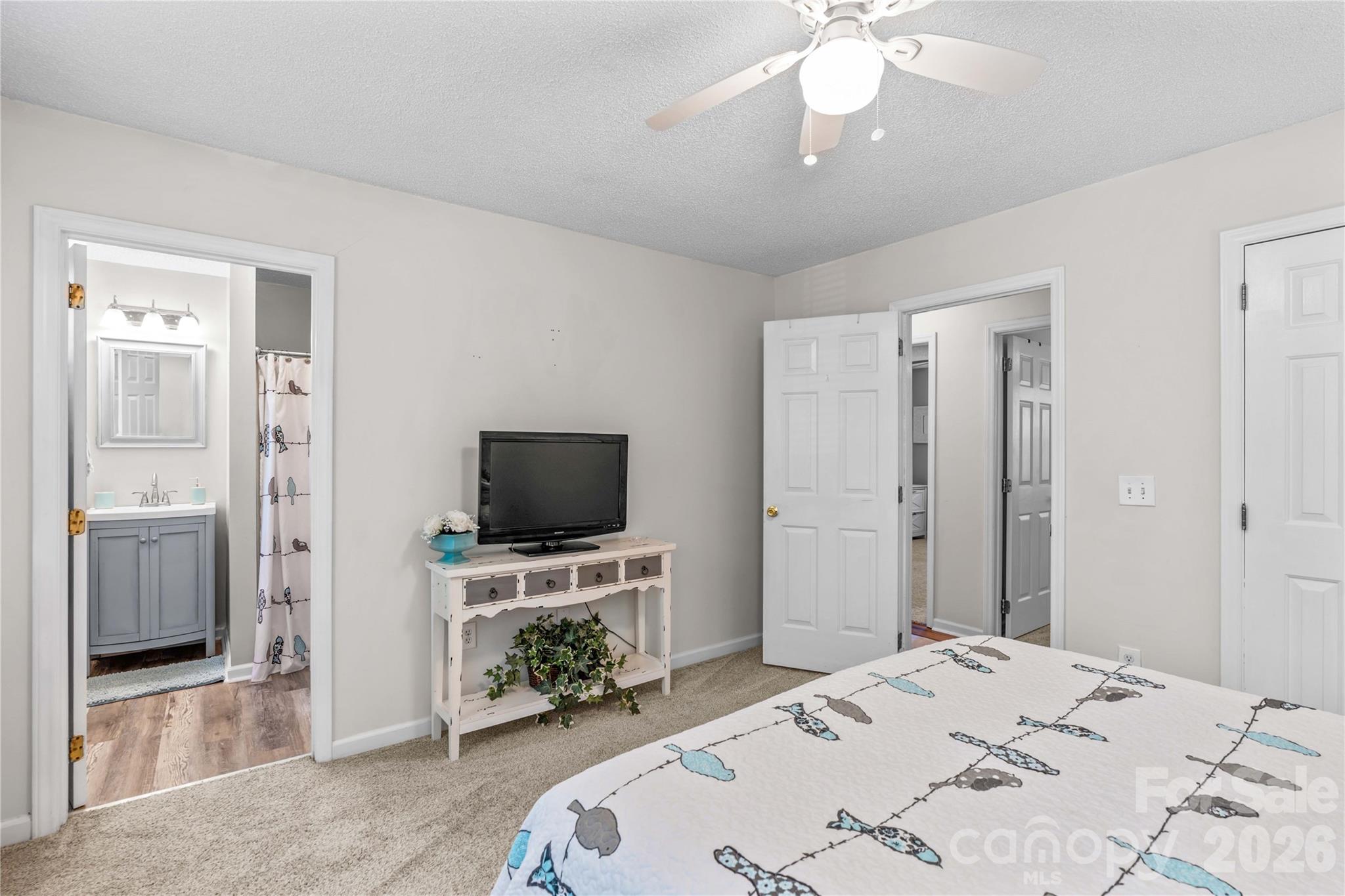 135 Chapel Court Property Photo 20
